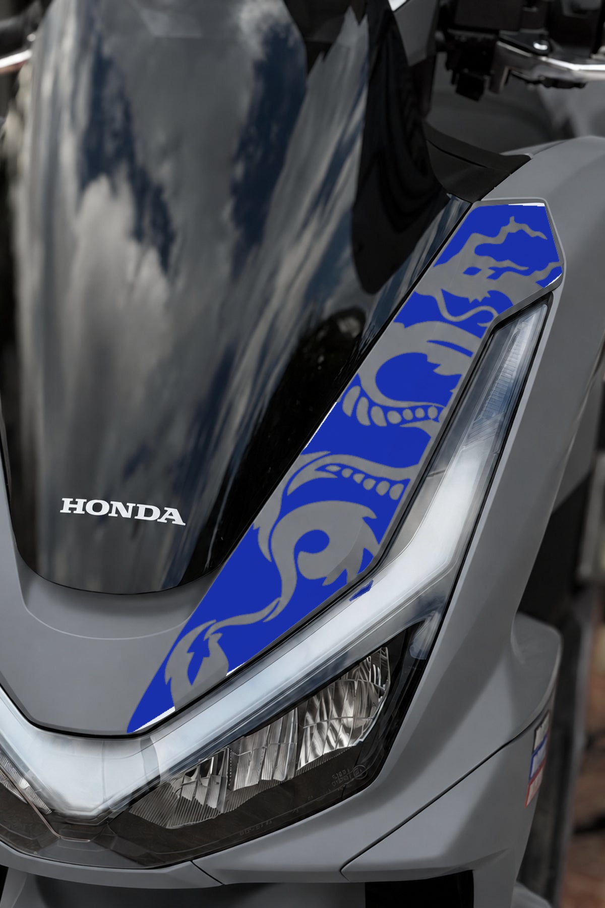 Honda PCX Deluxe Yeni Kasa 2025-2026 Uyumlu Ejder Desenli Ön Panel Sticker
