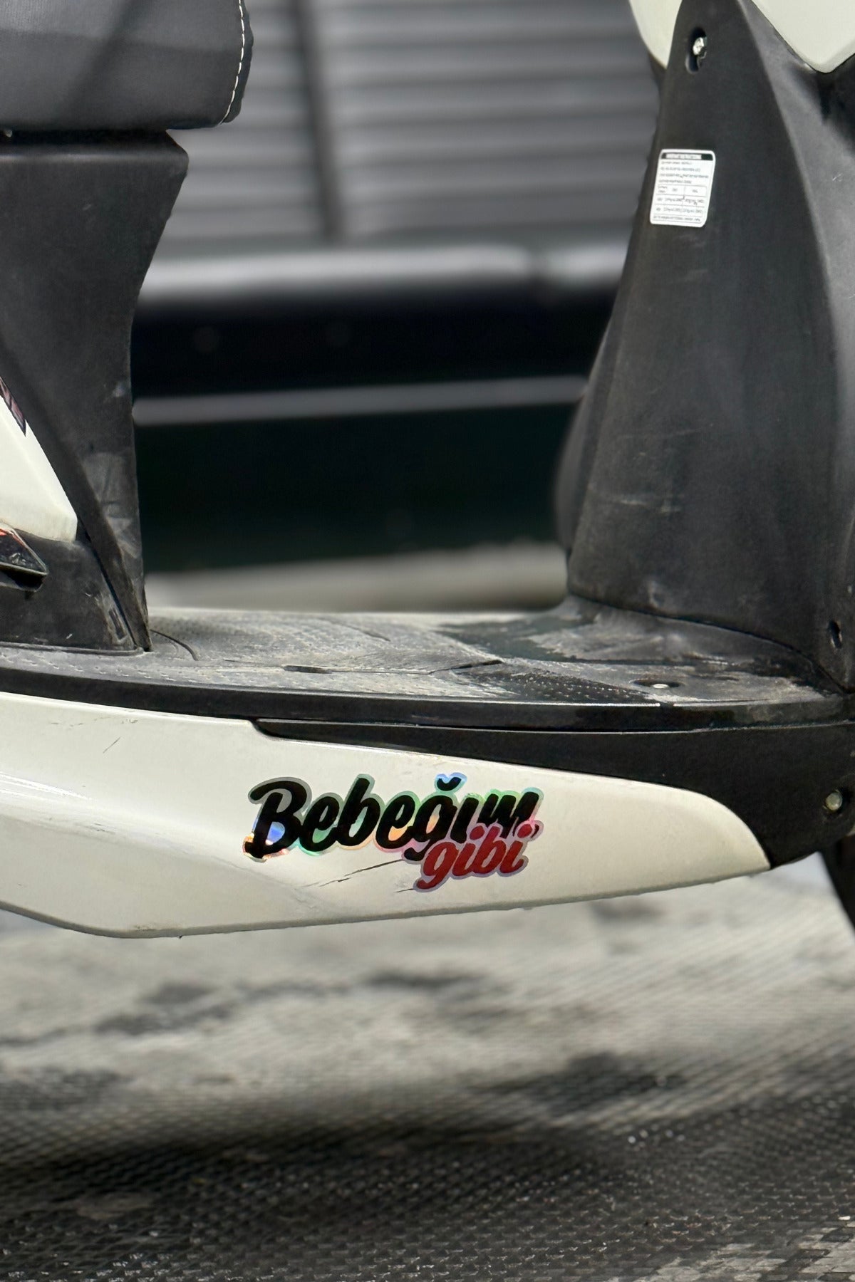 Araba ve Motor için Hologramlı Yazılı Sticker Etiket