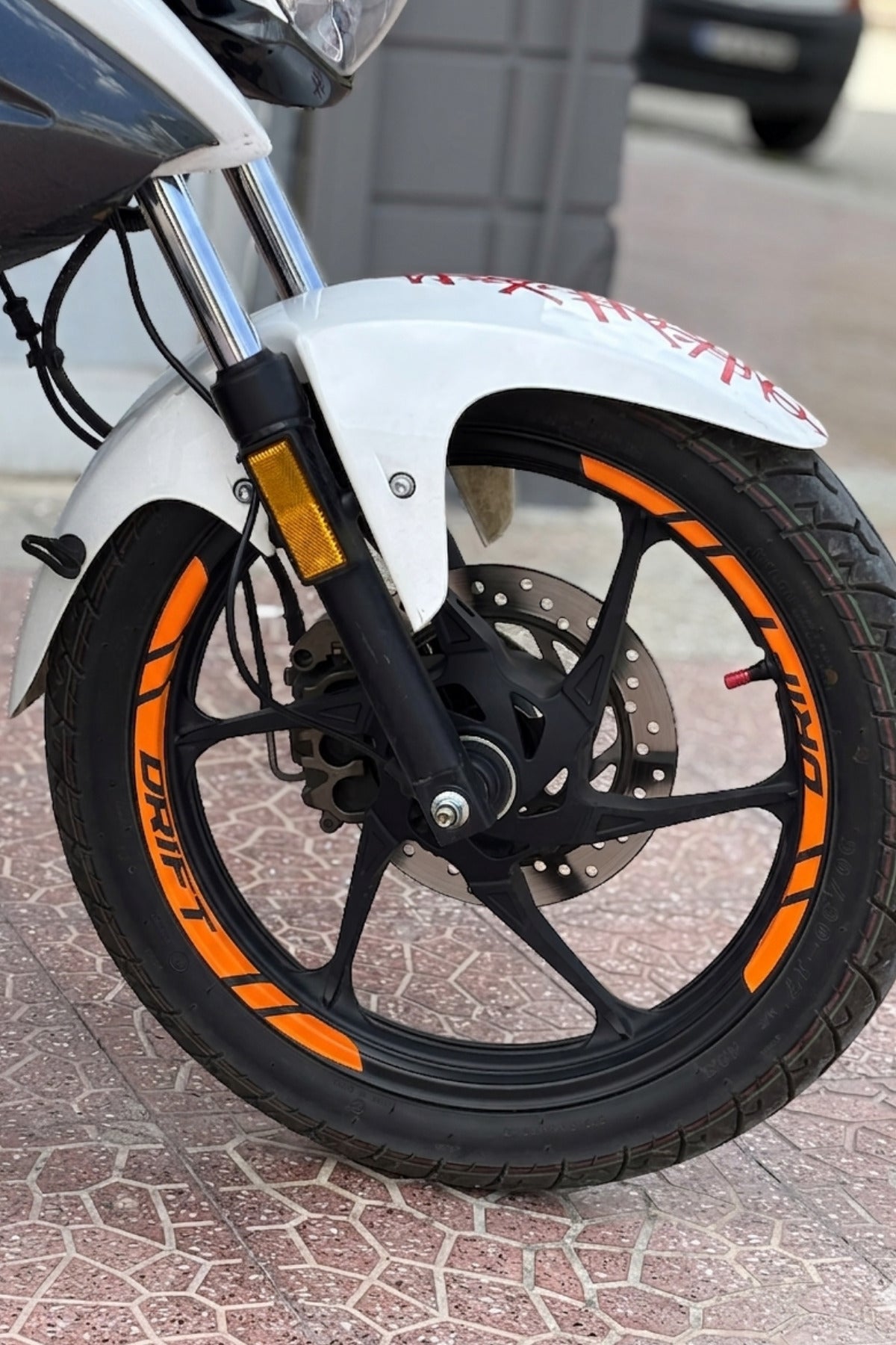 Mondial Drift-L için 8 Parça Jant Şeridi Sticker Seti (Tüm Jantlara Yeterlidir)