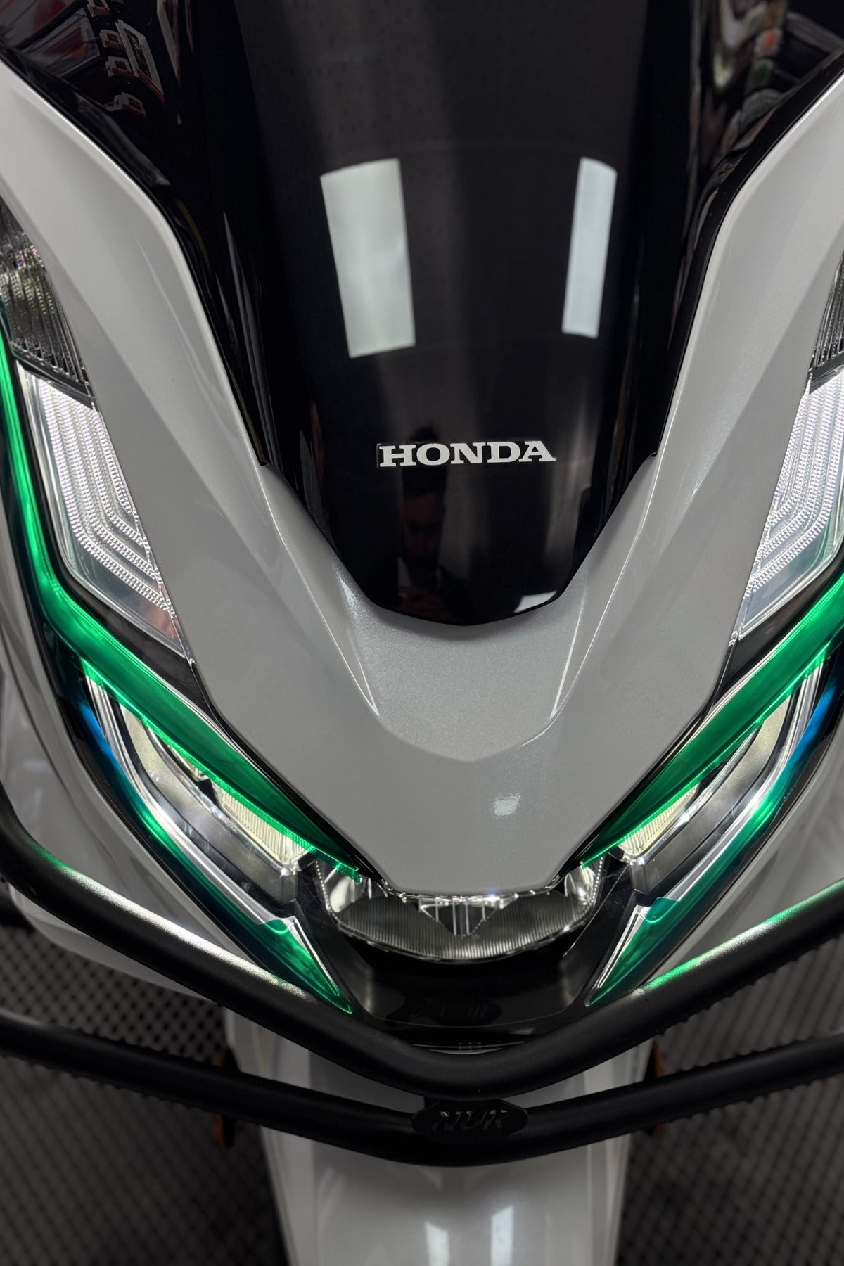 Honda PCX Gündüz Led için Far Tasarım Folyosu Sticker