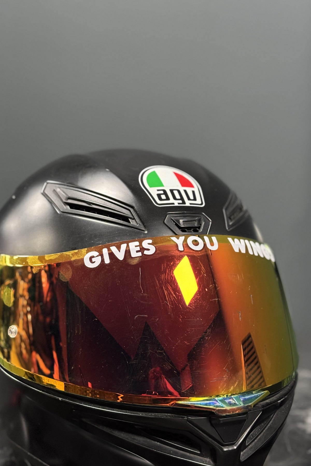 Kask Vizörü için Beyaz Renk  Gives You Wings Sticker Etiket (1 Adet) (18CMx2CM)