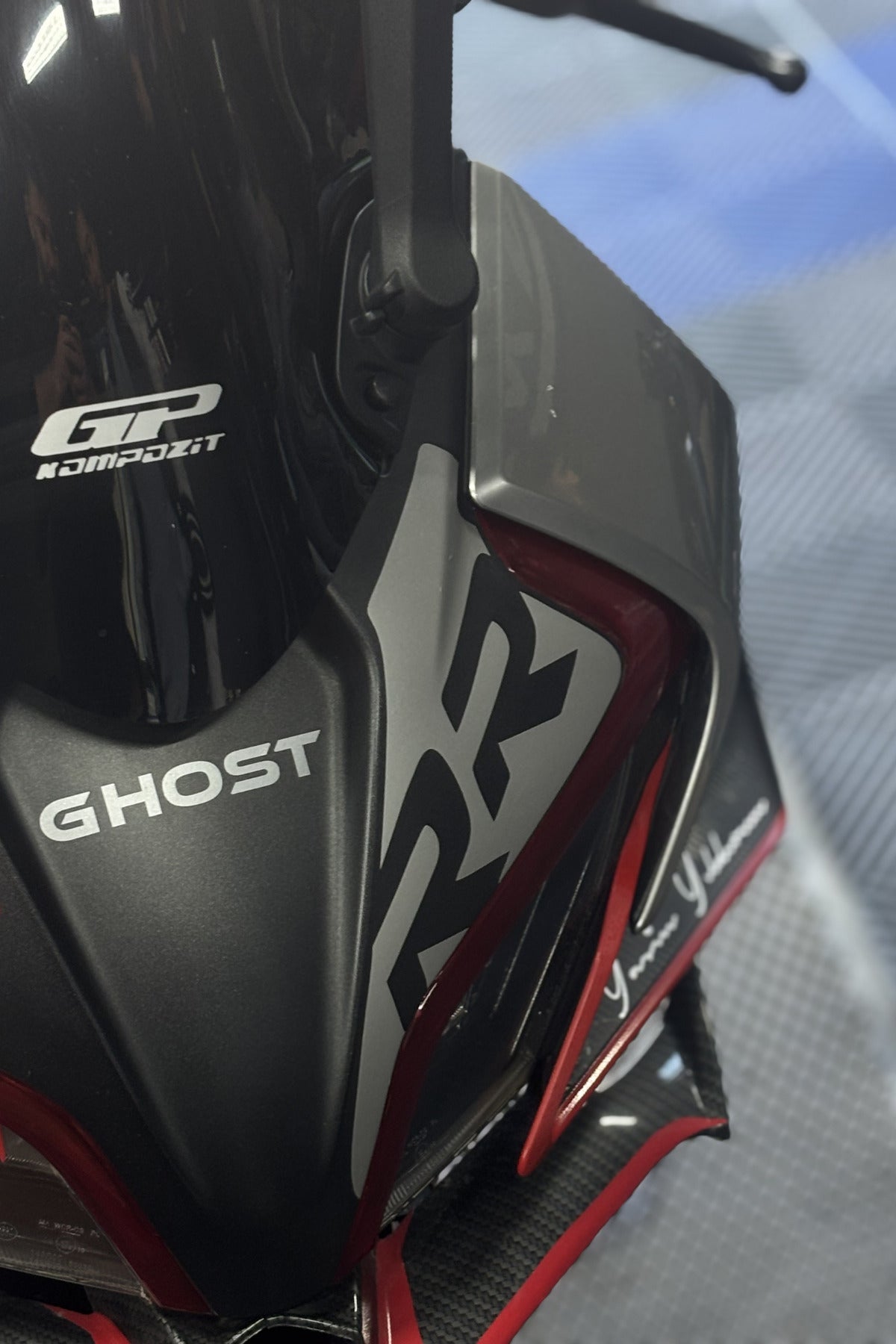 CFMOTO 450SR için RR Yazılı Kafa Detay Sticker (Tam Uyumlu Tek Parça)