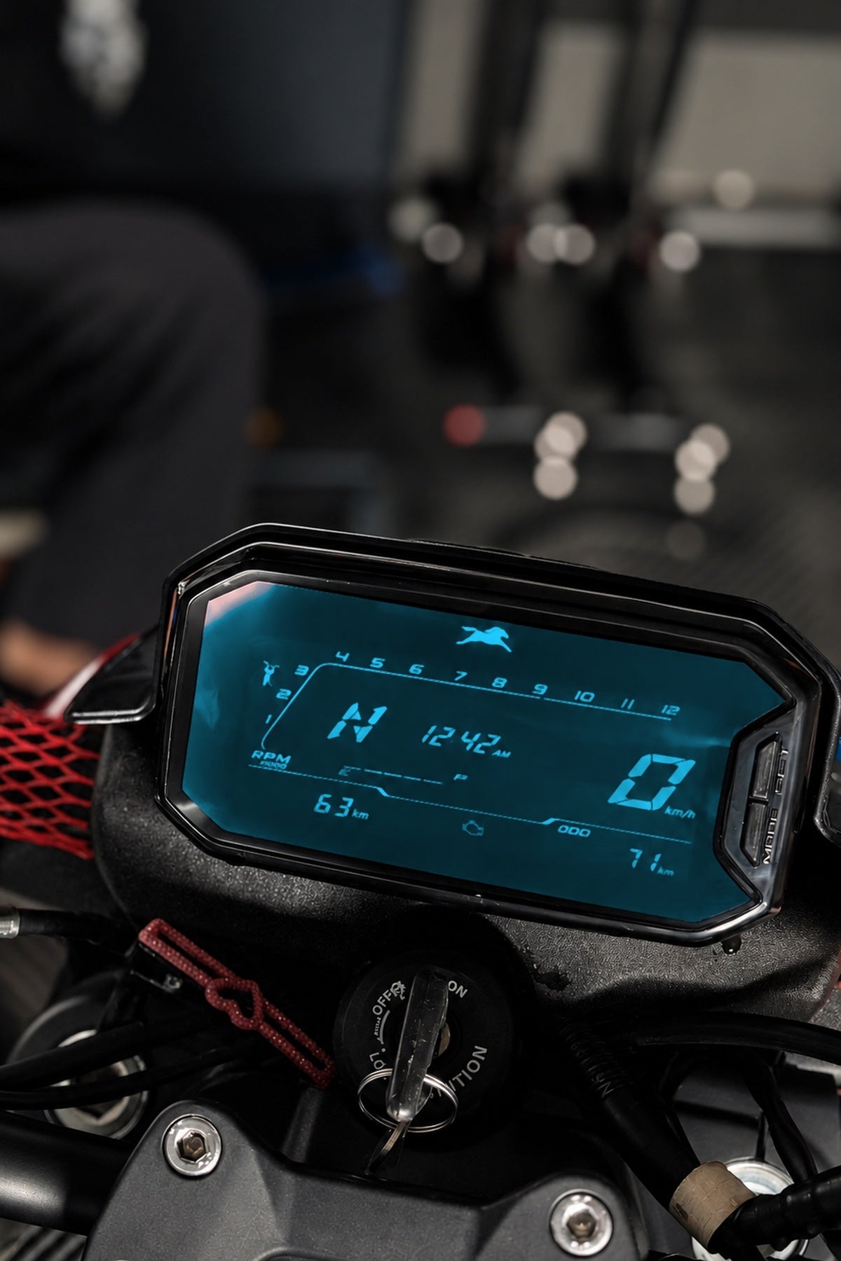 TVS Raider 125 için Gösterge Renklendirme Hazır Kesim Şeffaf Renkli Film Sticker