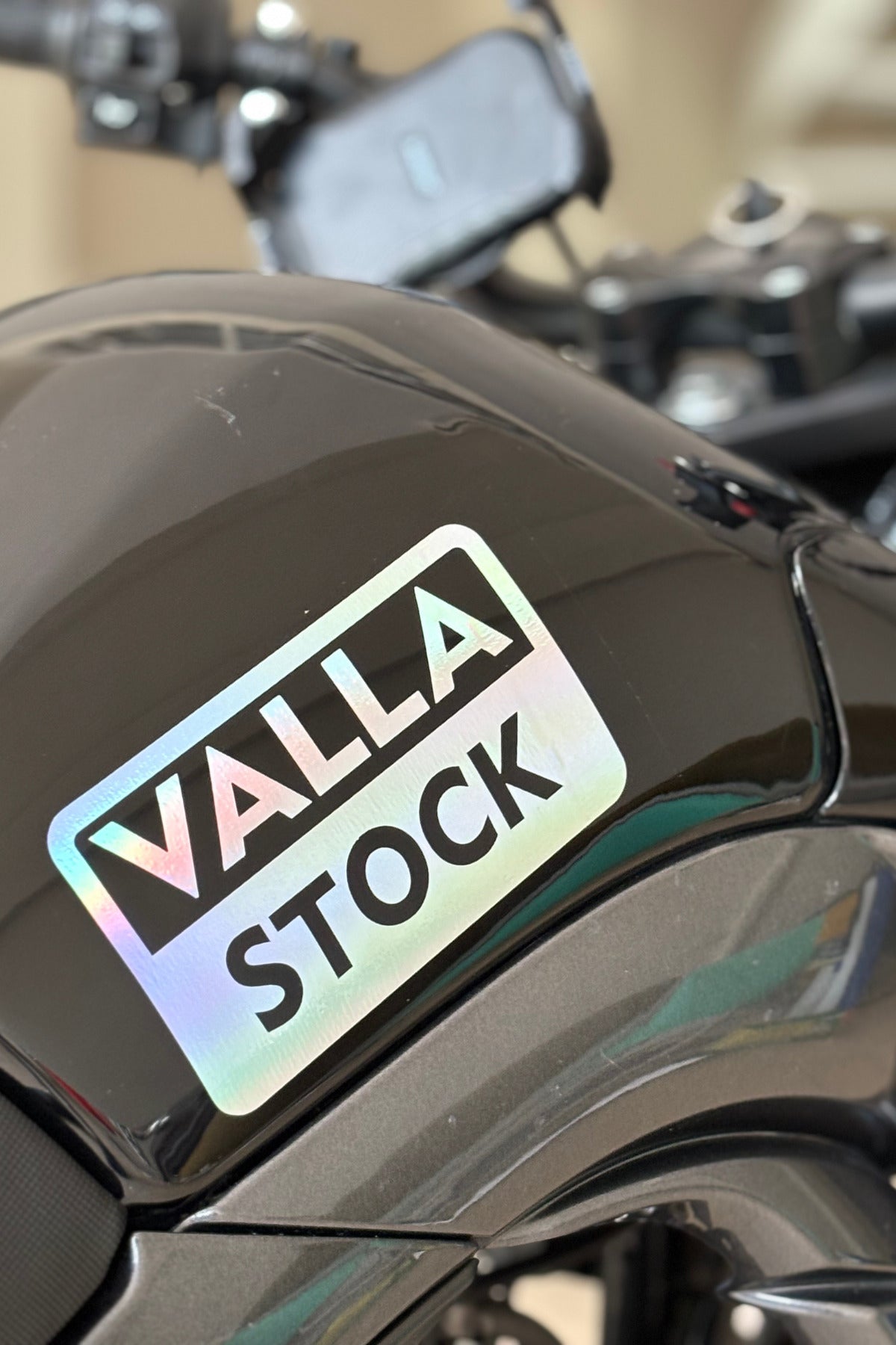 Motor ve Kask için Hologramlı Valla Stock Sticker Etiket (1 Adet)