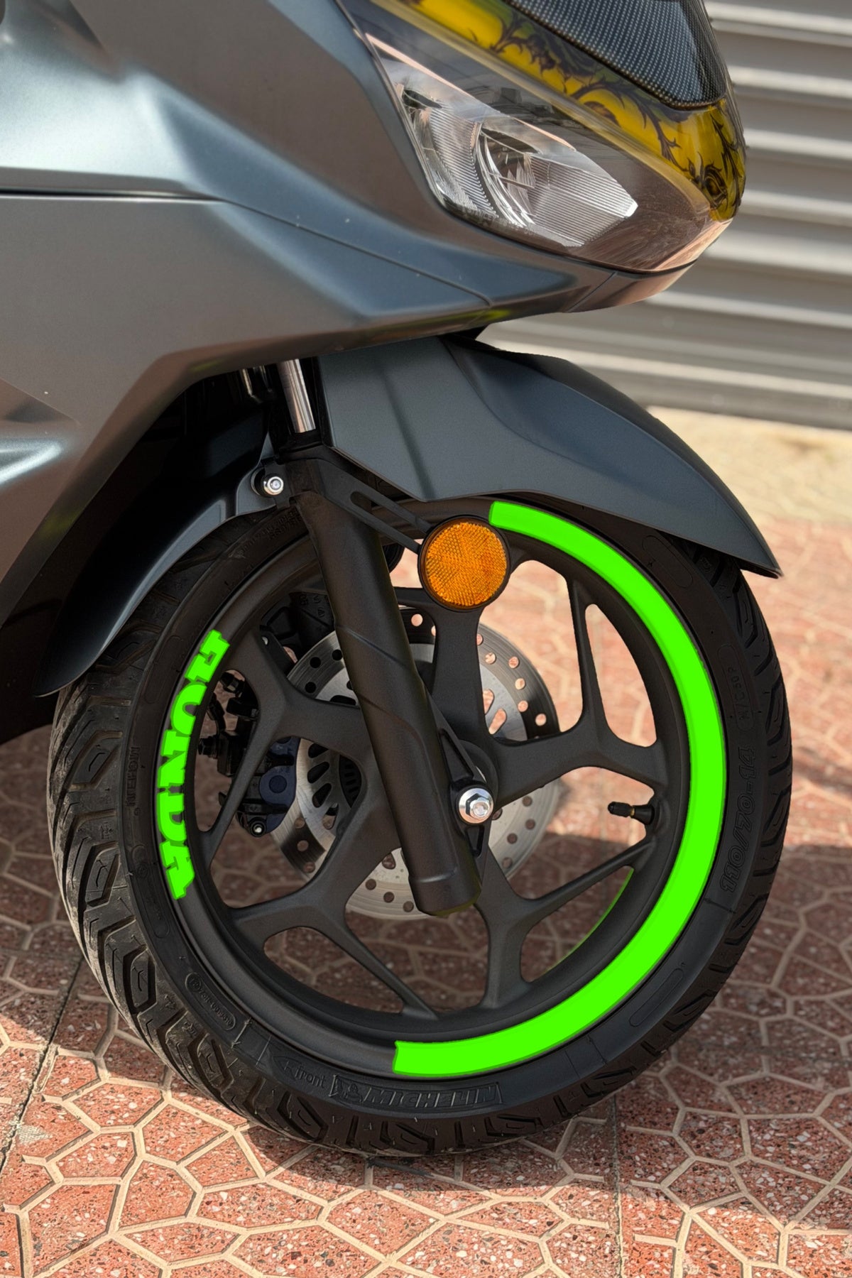 Honda Pcx için Honda Yazılı Yarım Jant Şeridi Sticker Seti (Ön-Arka-Sağ-Sol)