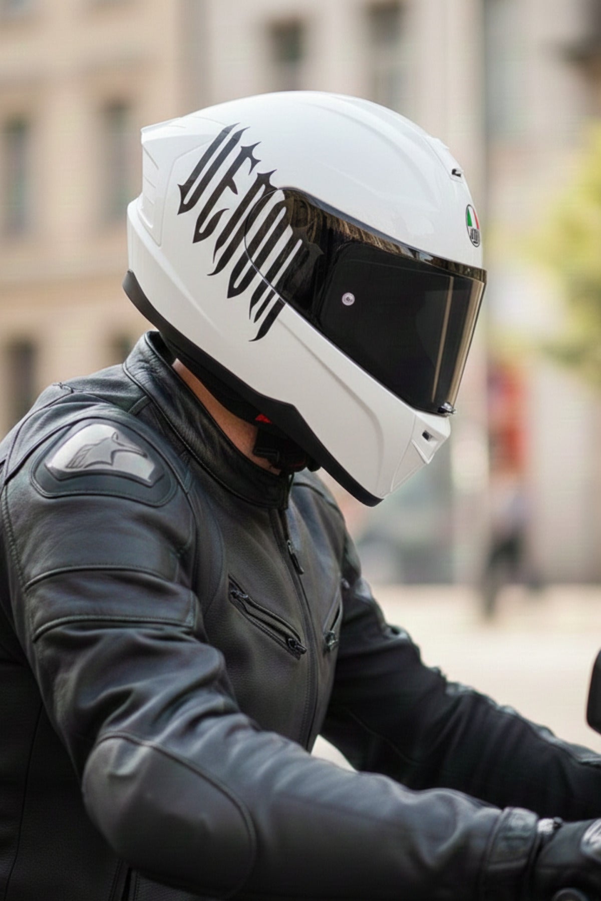 Motosiklet Kaskı için Gotic Yazı Tipiyle Venom Yazı Sticker (Tek Taraf)