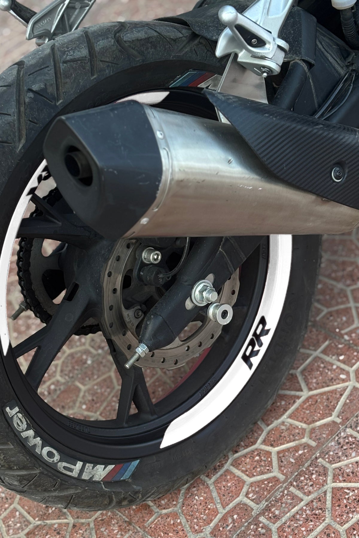 RKS SRK 125R için RR Yazılı Çeyrek Jant Şeridi Sticker Seti