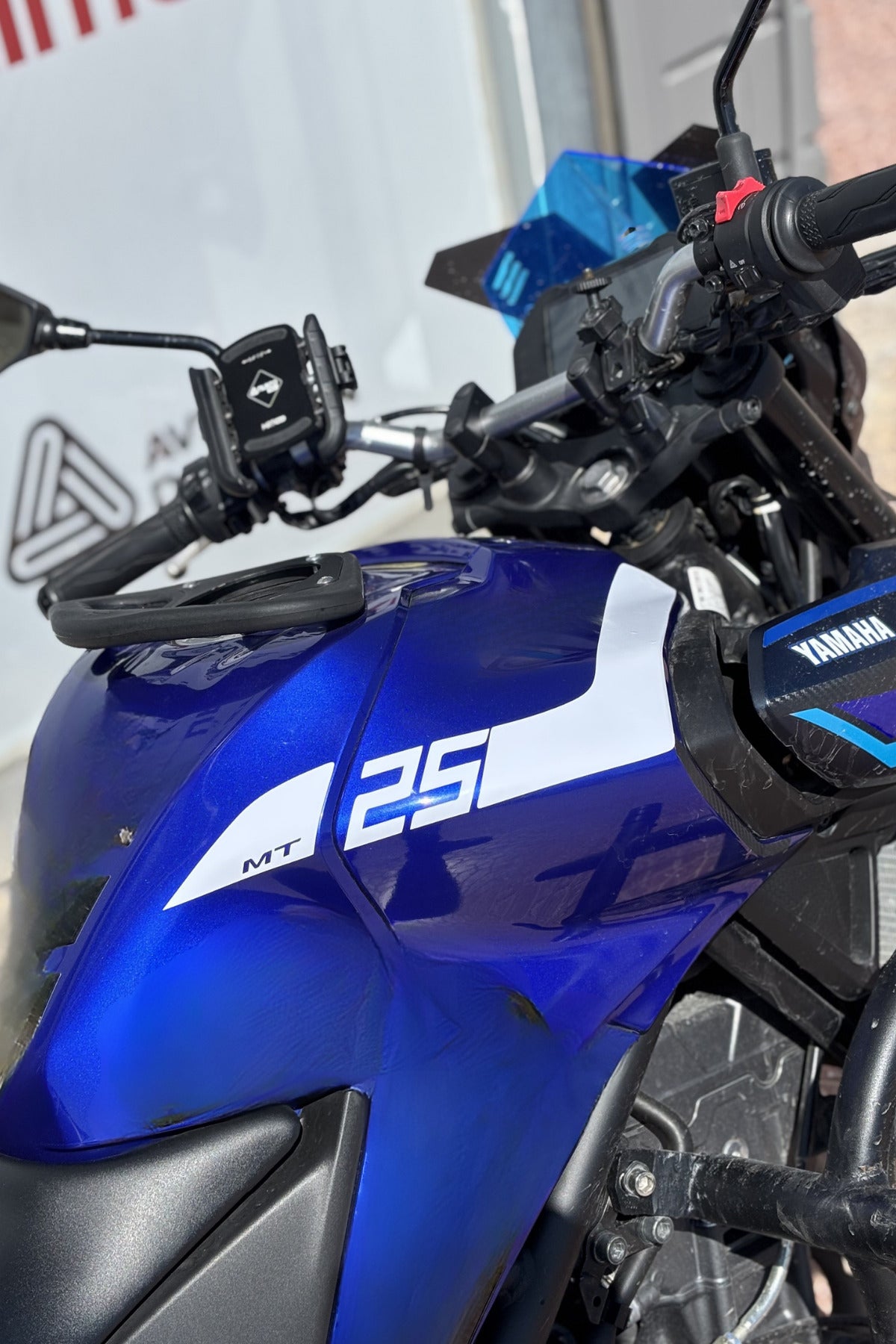 Yamaha MT-25 için Depo Kordon Sticker Etiket Seti (Sağ ve Sol )(2019-2026)
