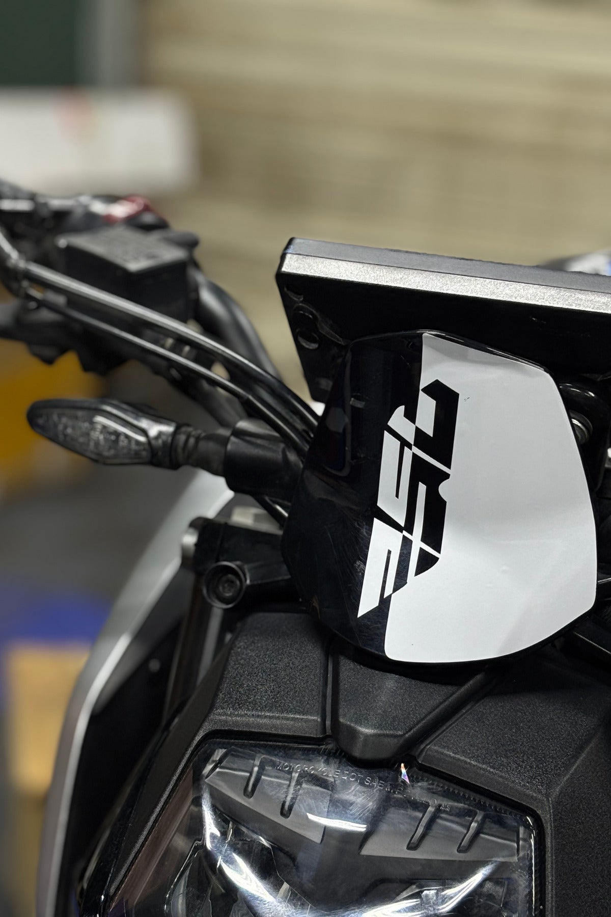 CFMOTO NK250 için Ön Siperlik Detay Sticker