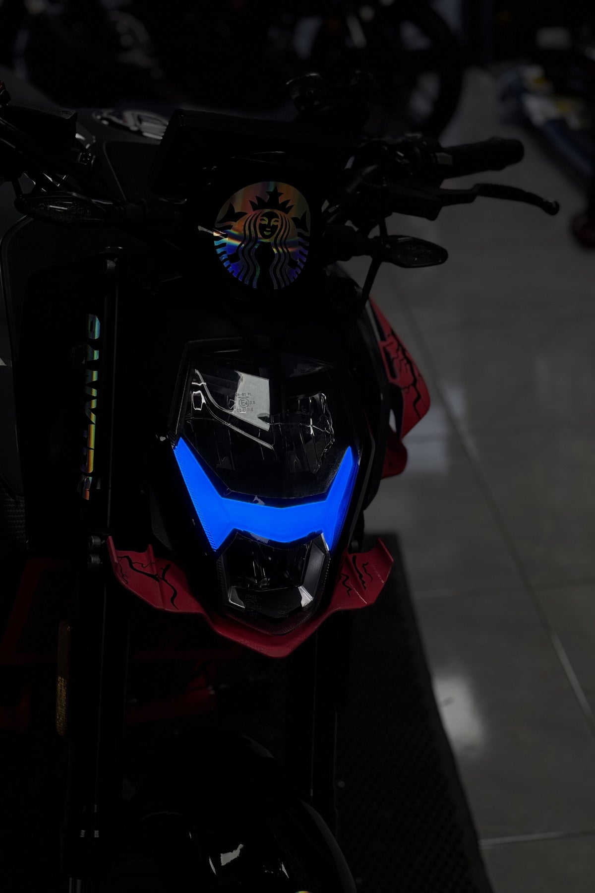 CFMOTO NK250 Gündüz Led için Renkli Far Filmi Sticker