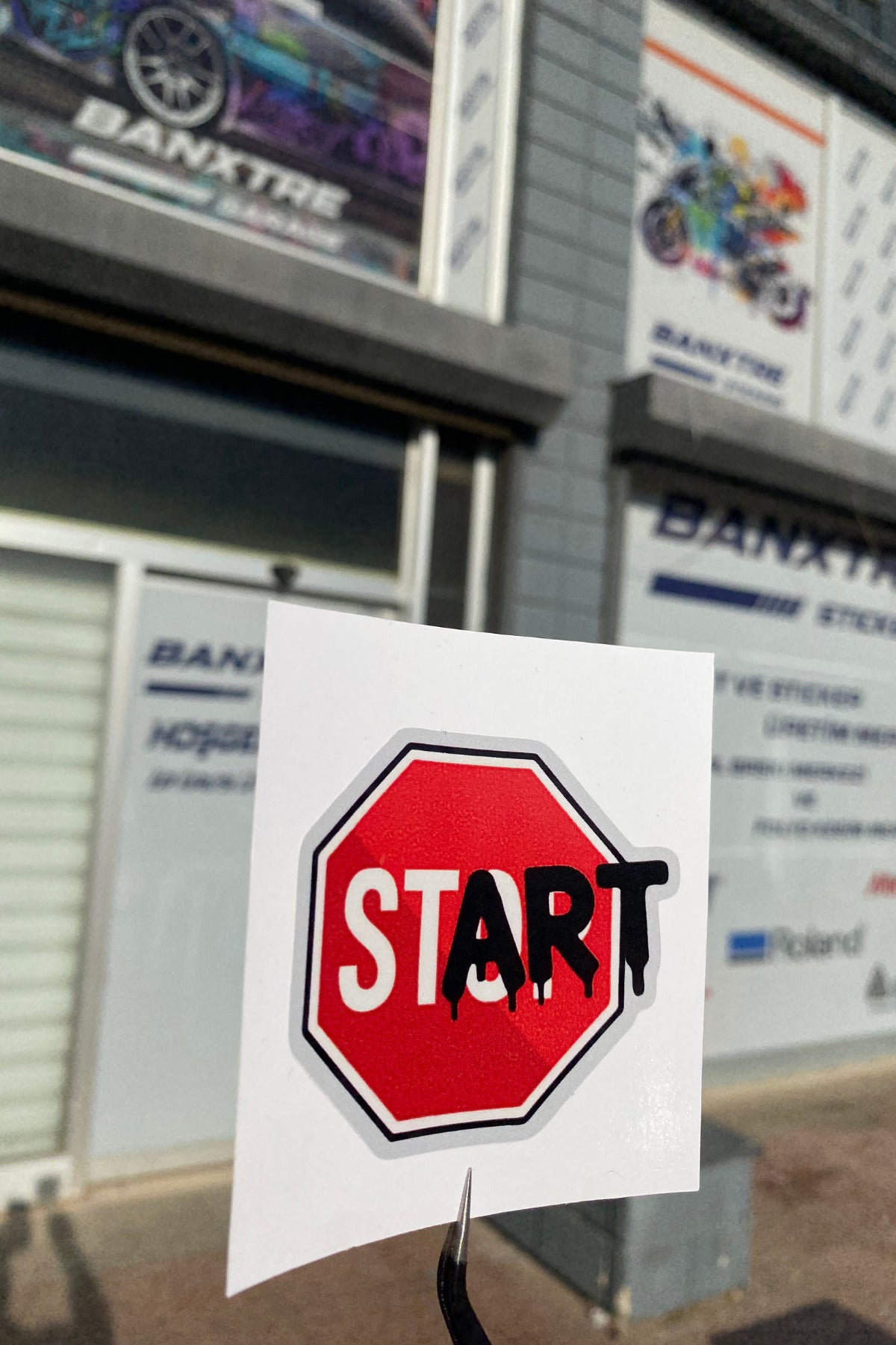 Dekoratif Motorsiklet ve Araba için Start-Stop Sticker 1 Adet (6,7CMX6CM)