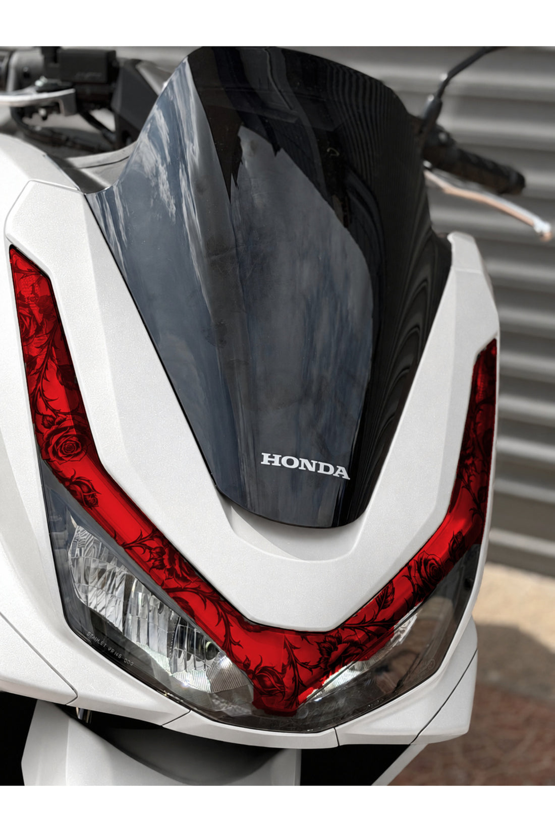 Honda PCX Deluxe Sarmaşık Gül Desenli Far Filmi Far Tasarım Sticker (2025-2026 Yılları Uyumlu)
