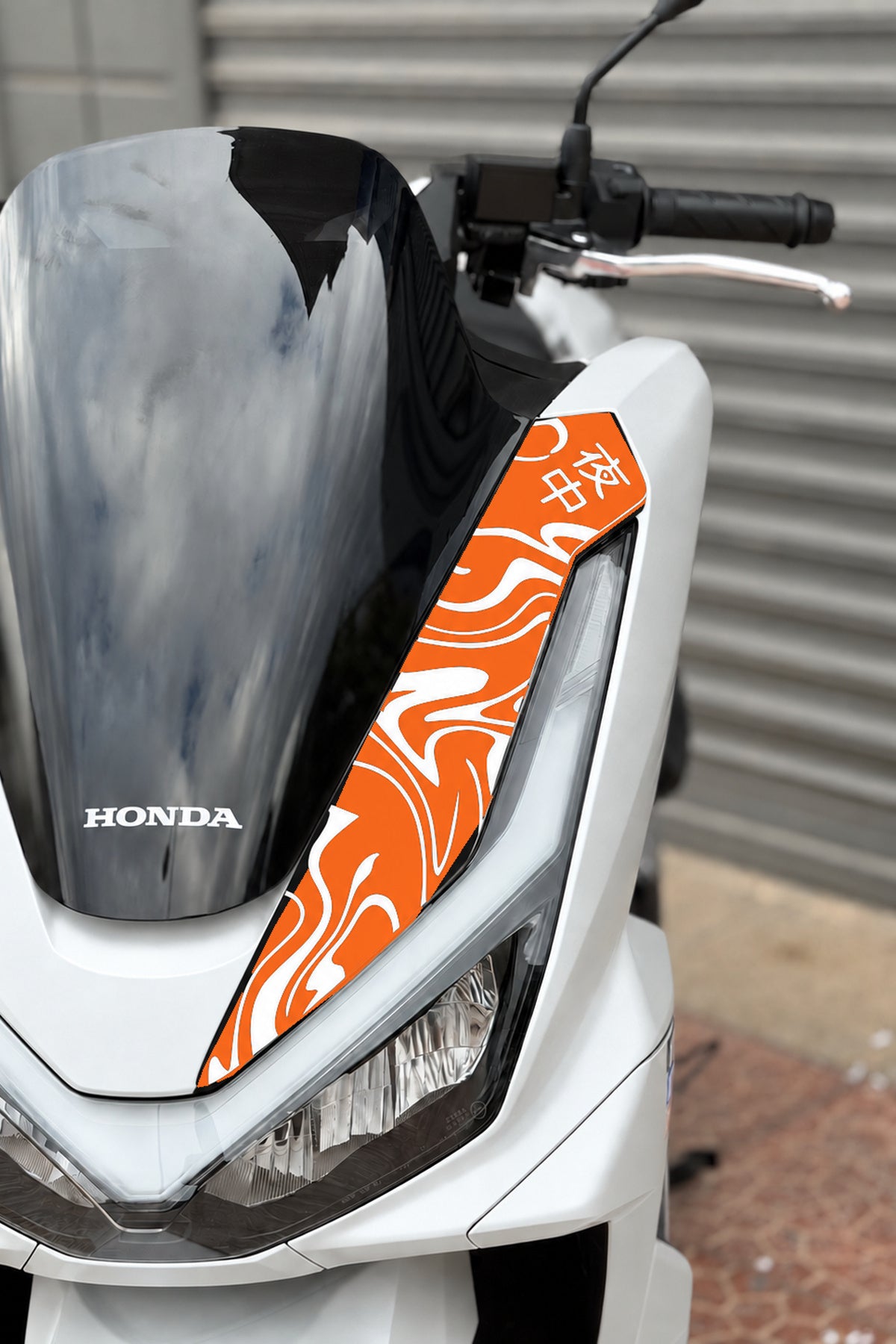 Honda PCX Deluxe Yeni Kasa 2025-2026 Uyumlu Kanji Duman Desenli Ön Panel Sticker