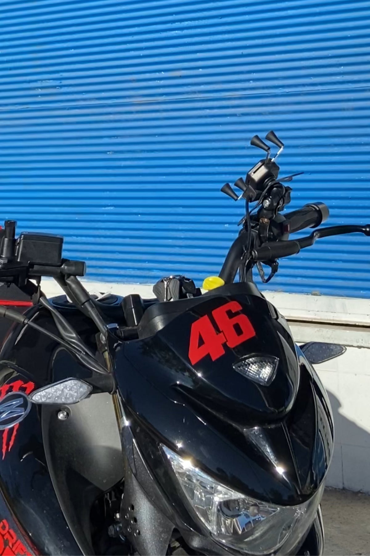 Motor-Araba-Kask için Kırmızı 46 Yarış Stili Logo Sticker Etiket (1 Adet)