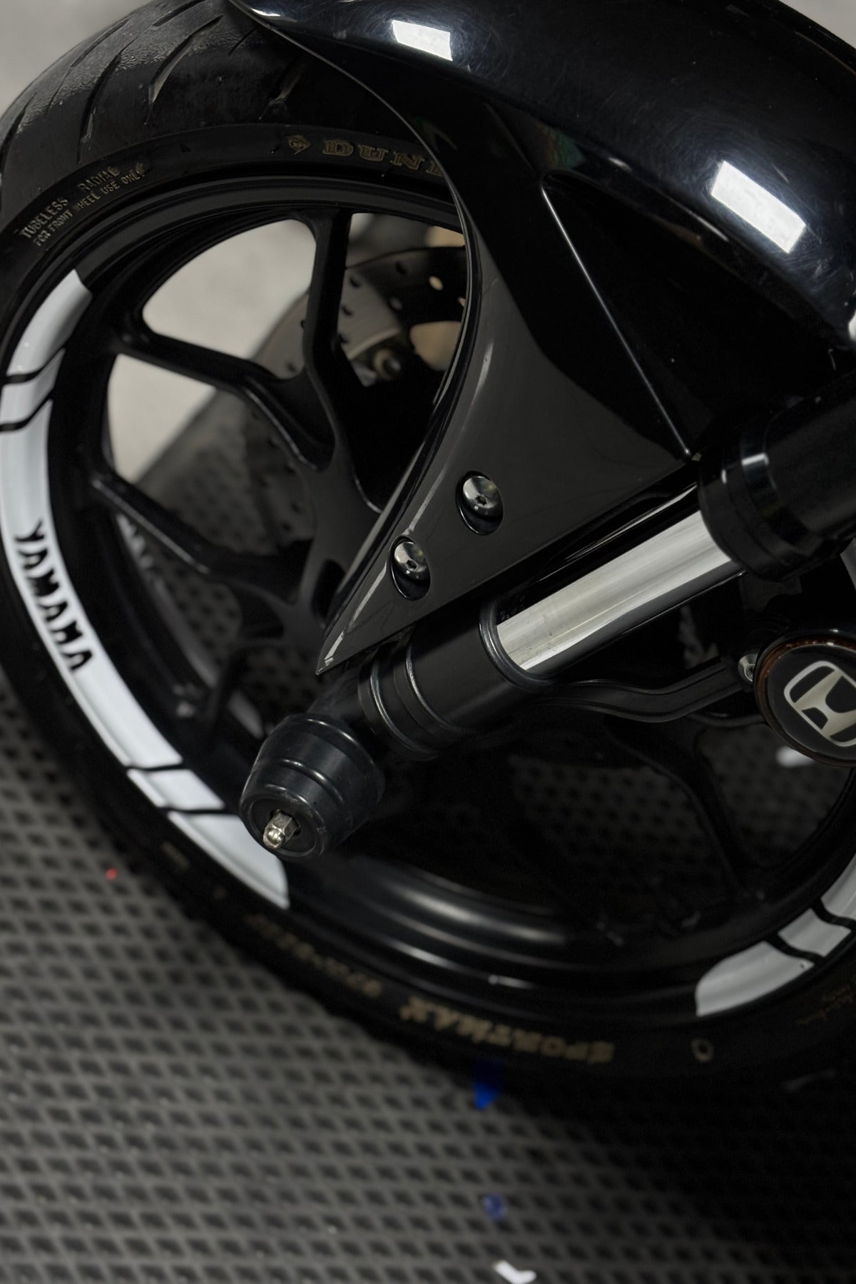 Yamaha Motor Grubu için Beyaz Renk Jant Şeridi Sticker Etiket (8 Parça)