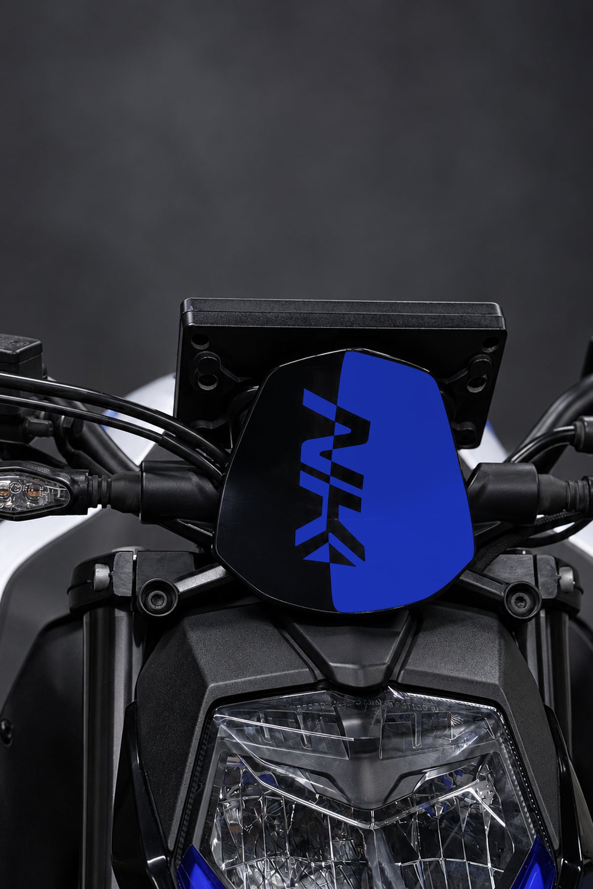 CFMOTO NK250 için Siperlik için NK Yazılı Kafa Detay Sticker (1 Adet)
