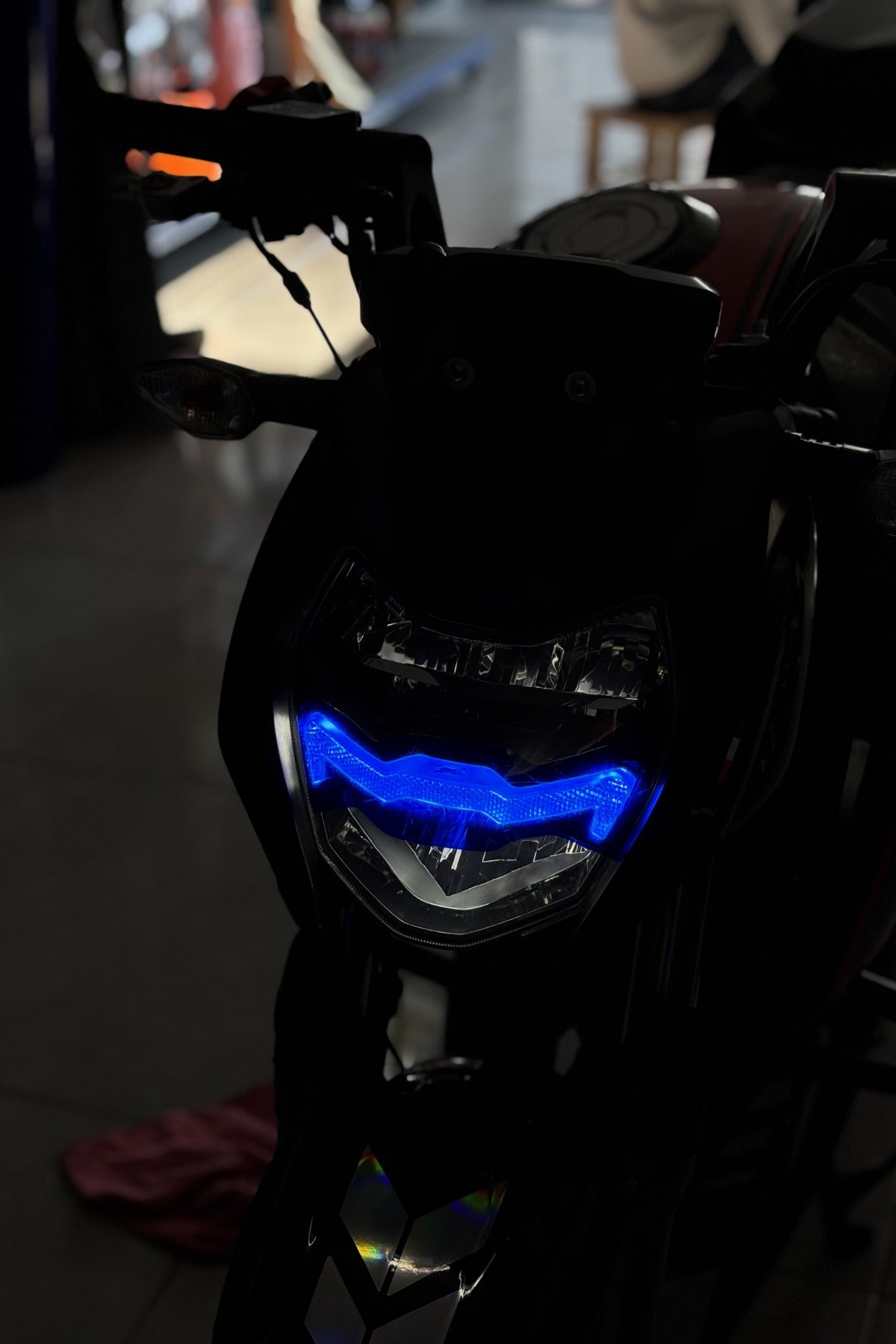 TVS Apache RTR 200 için Far Tasarım Folyosu Sticker