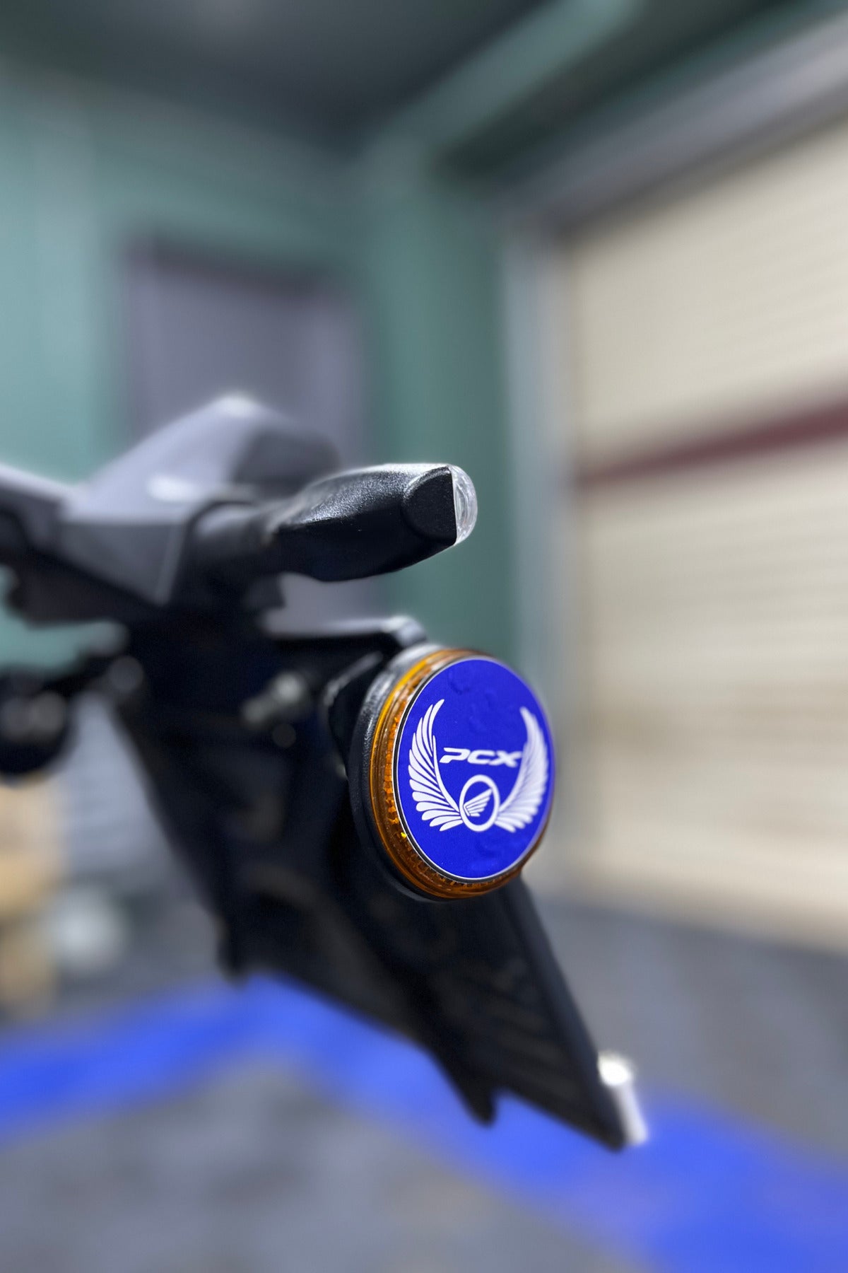 Honda PCX Kedigözü Reflektörü için 5CMx5CM Yuvarlak Sticker Seti (2 Adet)