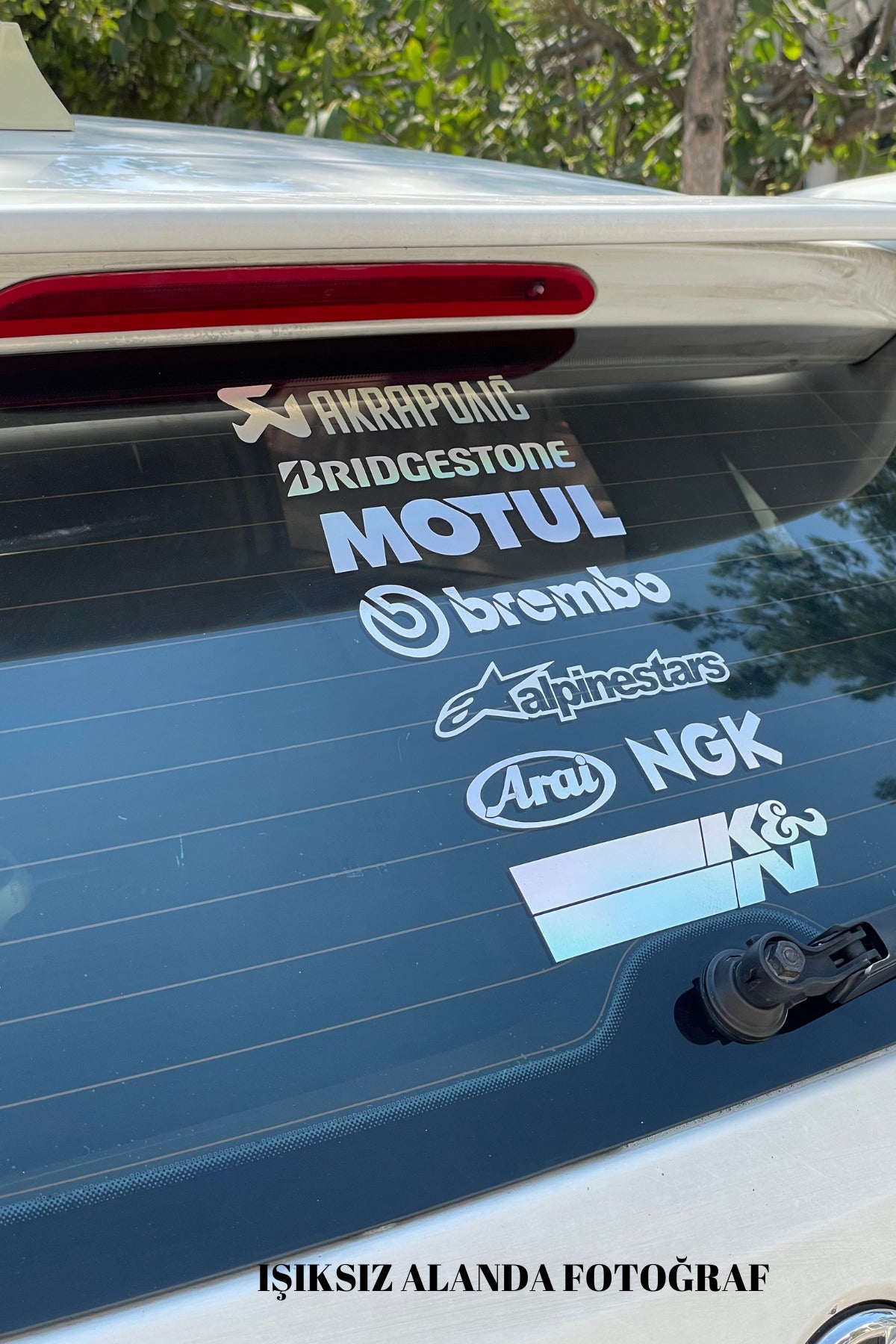 Araba Cam Arkası için Hologramlı Renk Değiştirip Parlayan Dekoratif Sponsorlu Sticker (1 Adet)