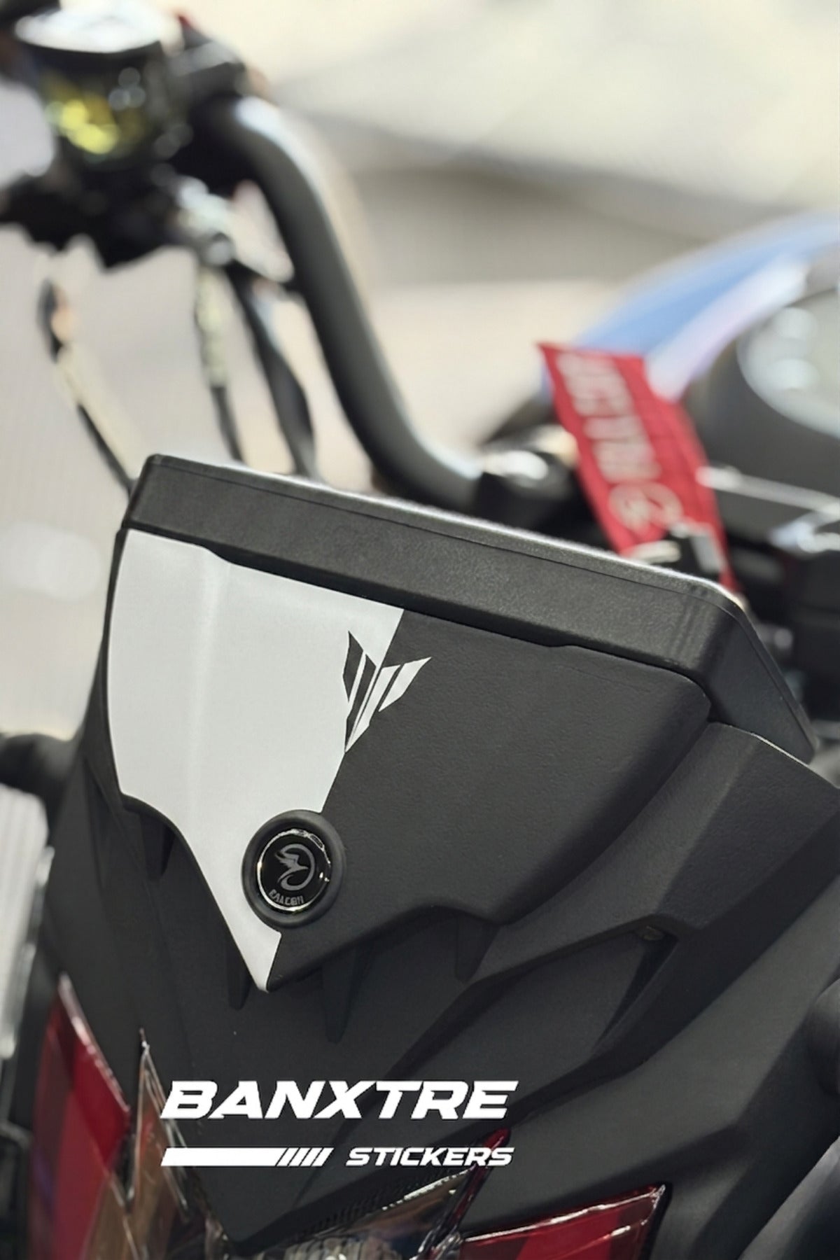 Falcon S188 Kafa Kısmına Uyumlu MT logolu Kafa Detay Sticker (1 Adet)