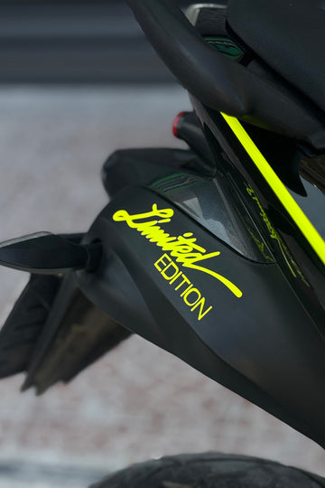 Motor-Araba-Kask için Neon Sarı Limited Edition Sticker Etiket (15CM)