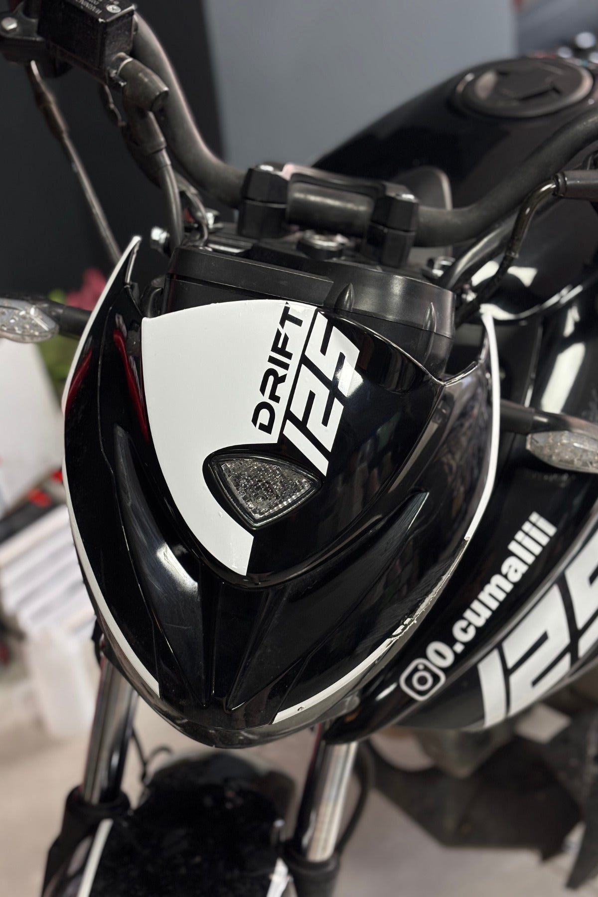 Mondial Drift-L için Drift 125 Kafa Sticker Etiket