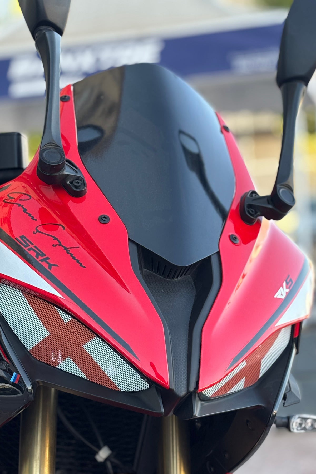 RKS SRK125 için Far Üstü Sticker Delikli Aydınlatma Engellemez (Sağ ve Sol)