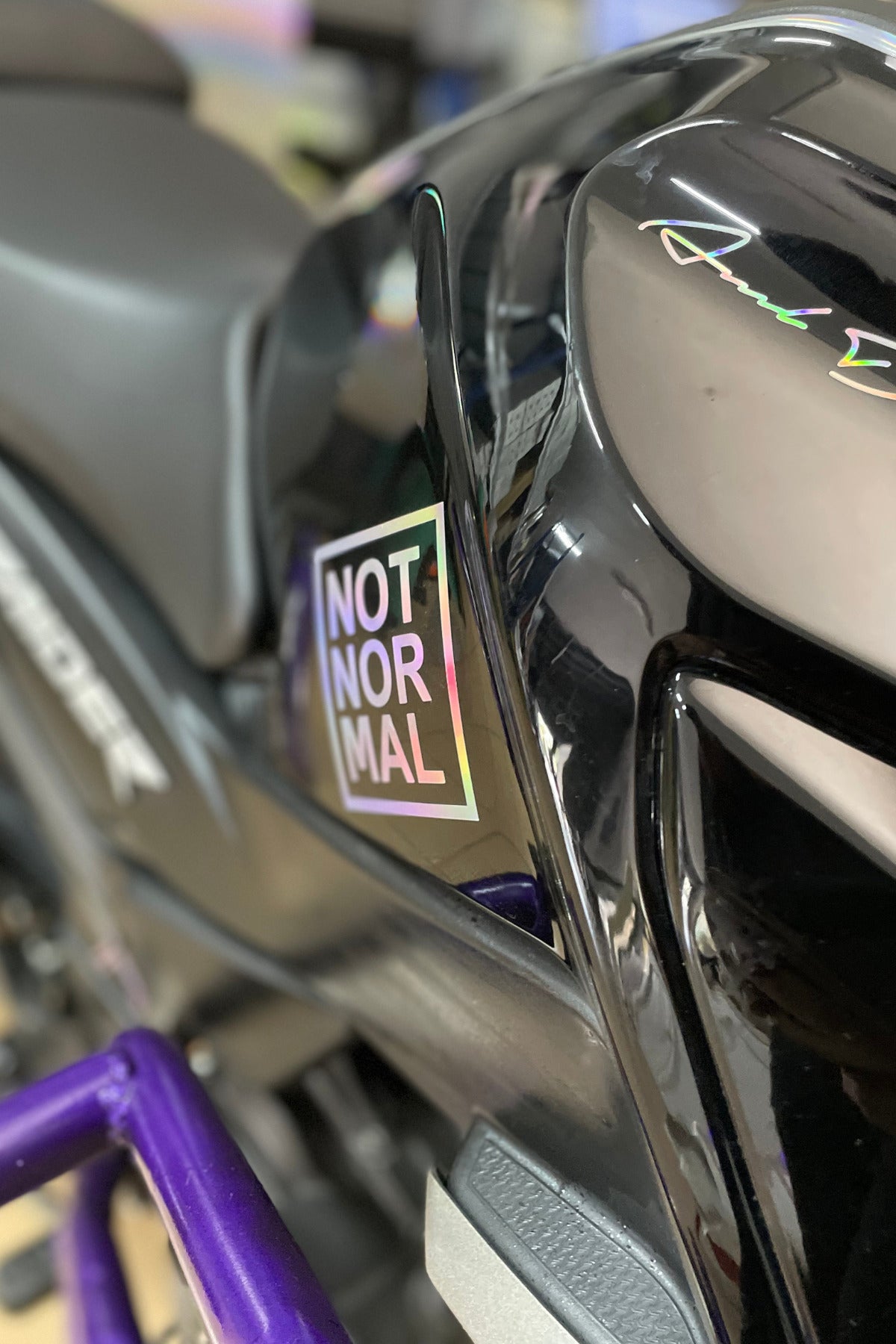Motor-Araba-Kask için Hologramlı Not Nor Mal Sticker Etiket (1 Adet) 10CMx10CM