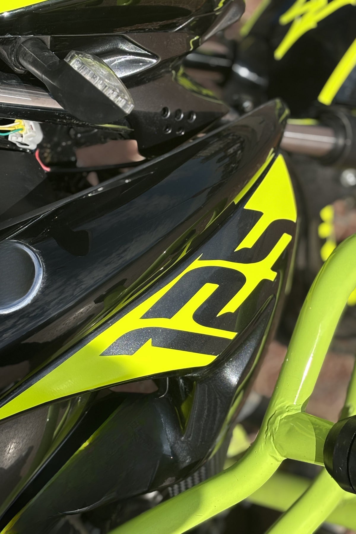 Mondial Drift-L için 125 Yazılı Yan Grenaj Kaplama Sticker (Sağ ve Sol)