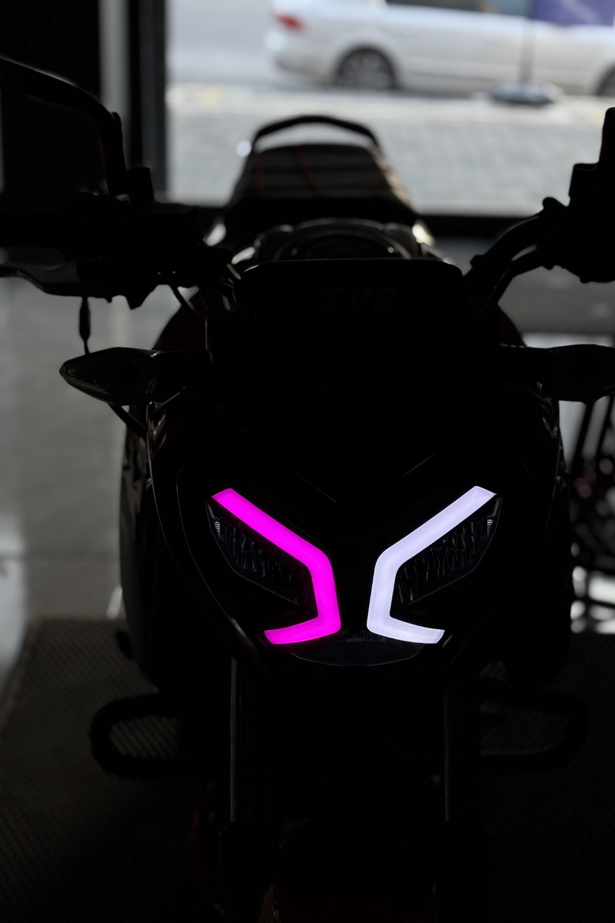 TVS Raider Gündüz Farı için Renkli Far Filmi Sticker