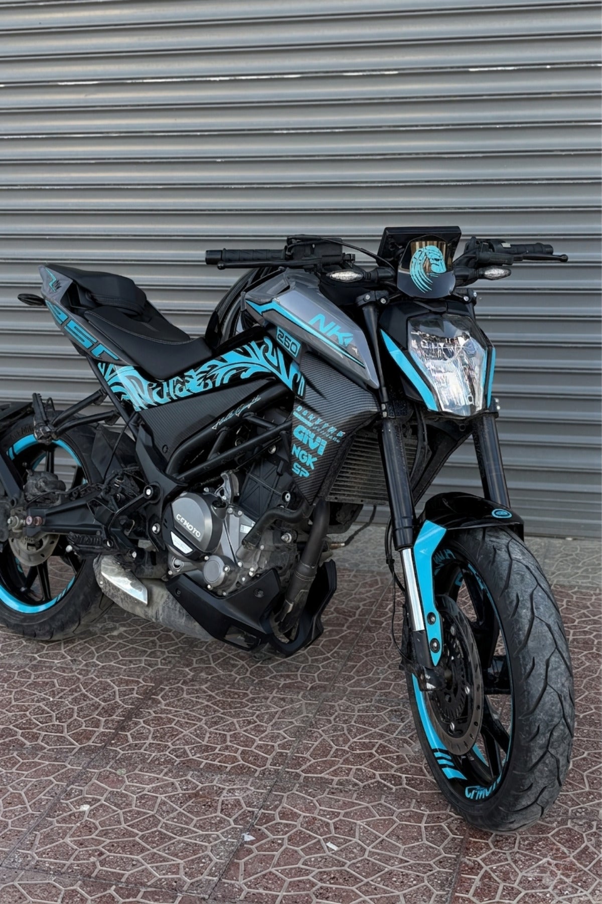 CFMOTO NK250 için Tribal Detaylı Komple Jant ve Grenajlar için Sticker Seti