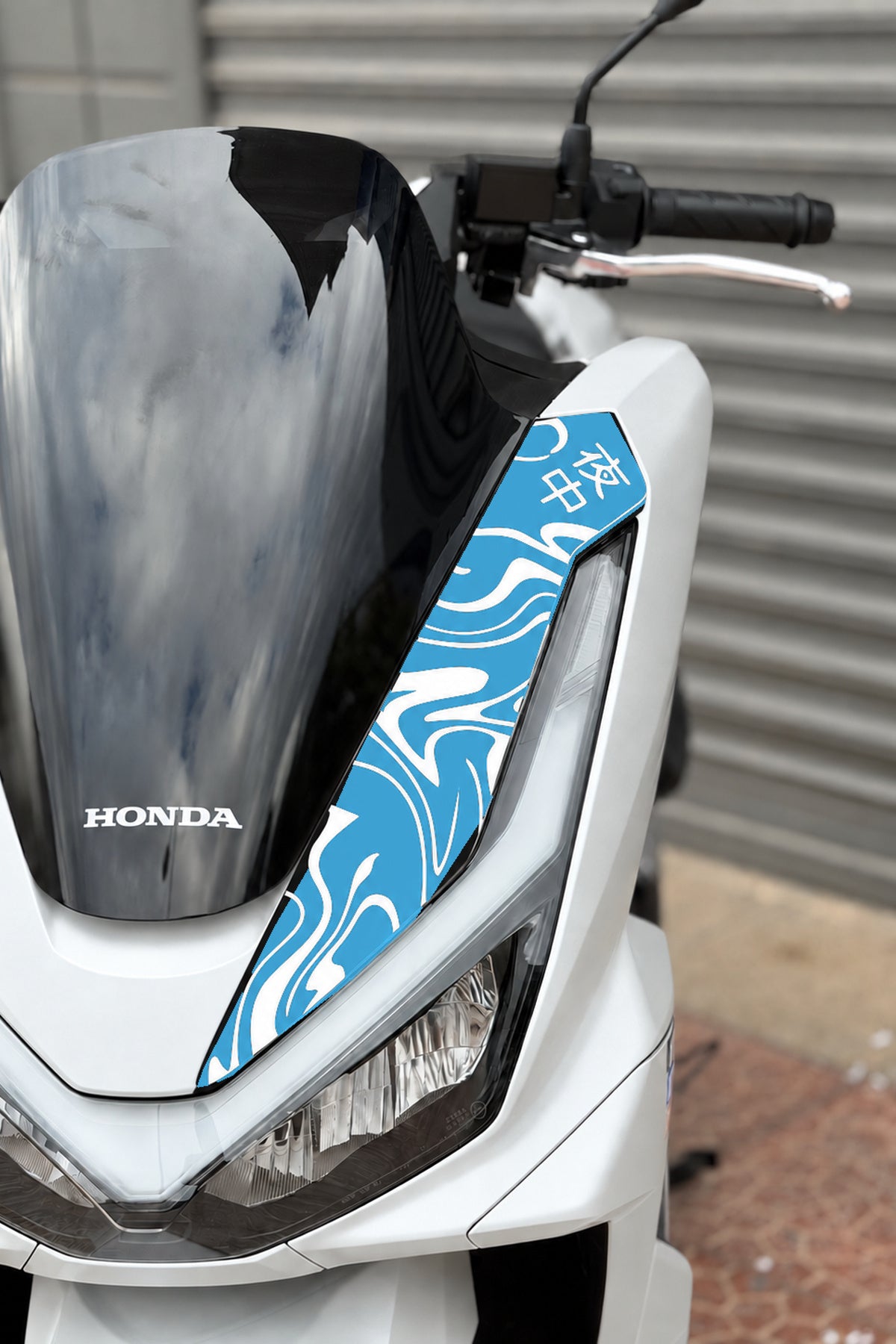 Honda PCX Deluxe Yeni Kasa 2025-2026 Uyumlu Kanji Duman Desenli Ön Panel Sticker
