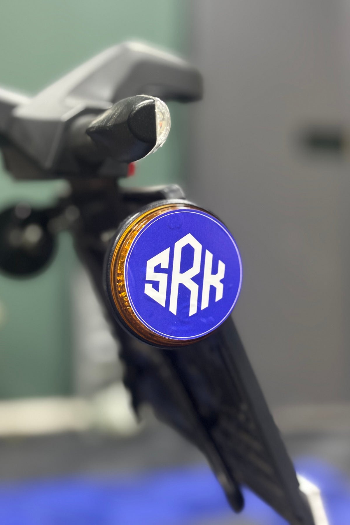 RKS SRK125 için Arka Kedigözü Reflektörü için 5CMx5CM Yuvarlak Sticker Etiket