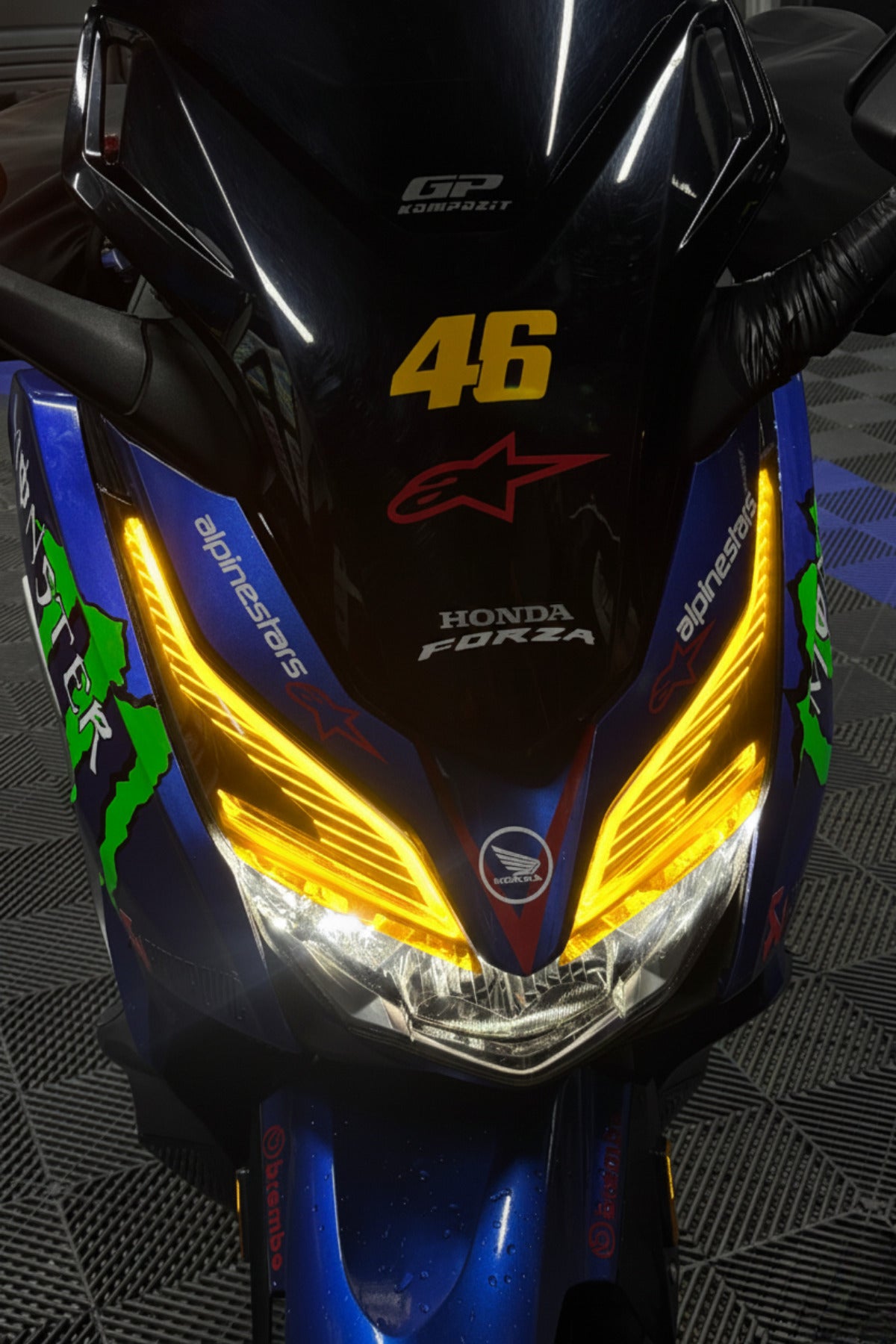 Honda Forza 2018-2022 Yılları için Far Tasarım Far Sticker Etiket