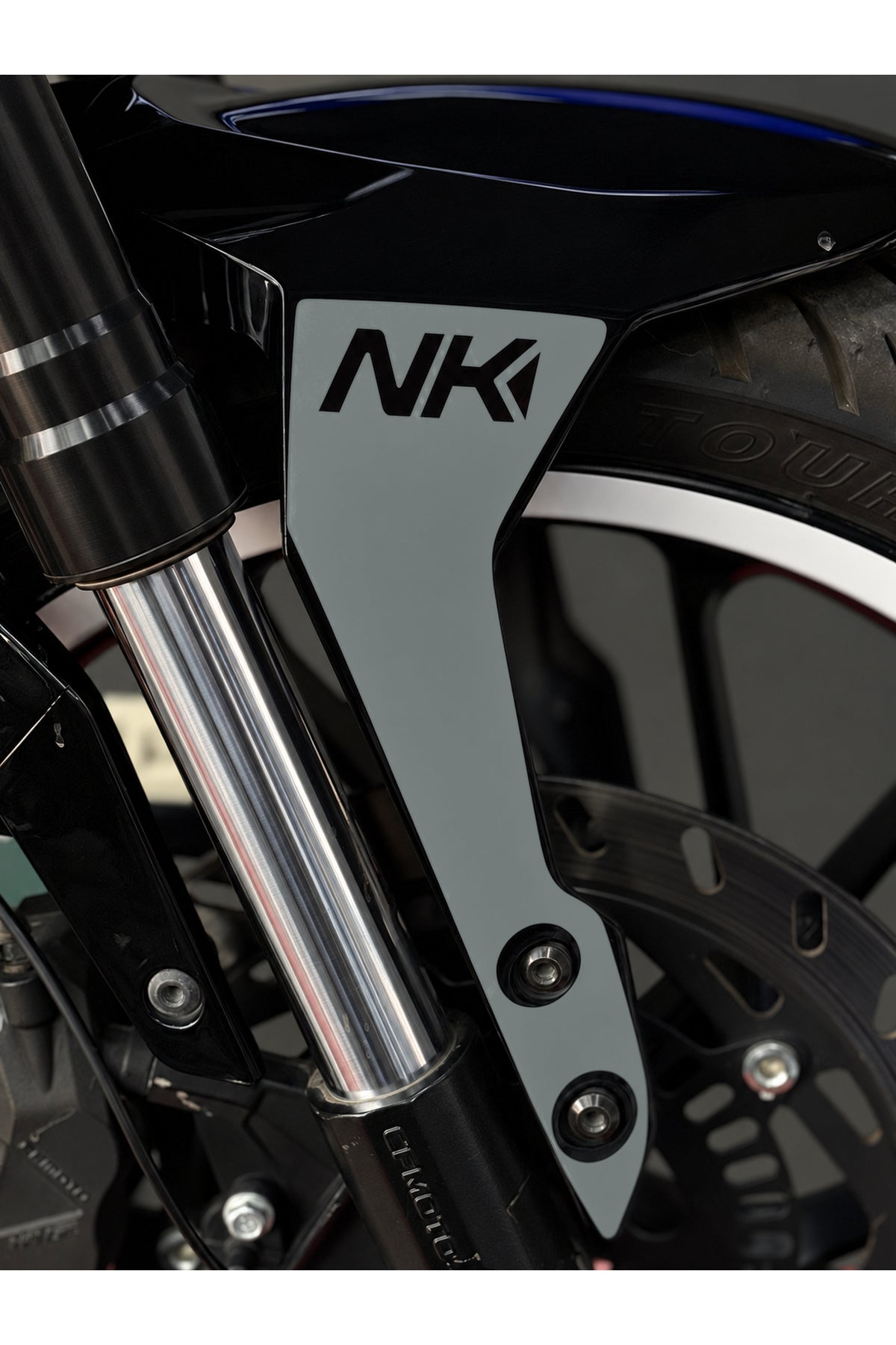 CFMOTO NK250 için NK YAZI Detaylı Çamurluk Yanı Detay Sticker (Sağ ve Sol)