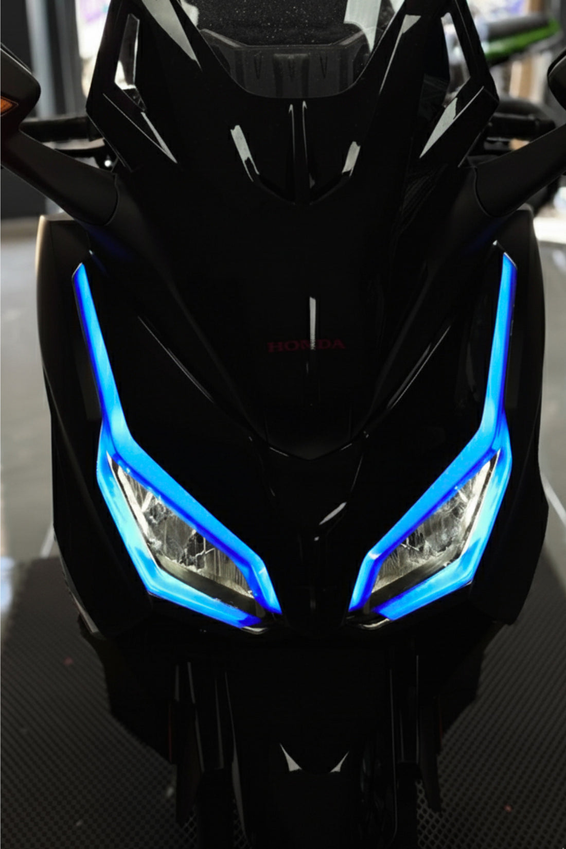 Honda Forza (2023-2025) için Far Filmi Sticker