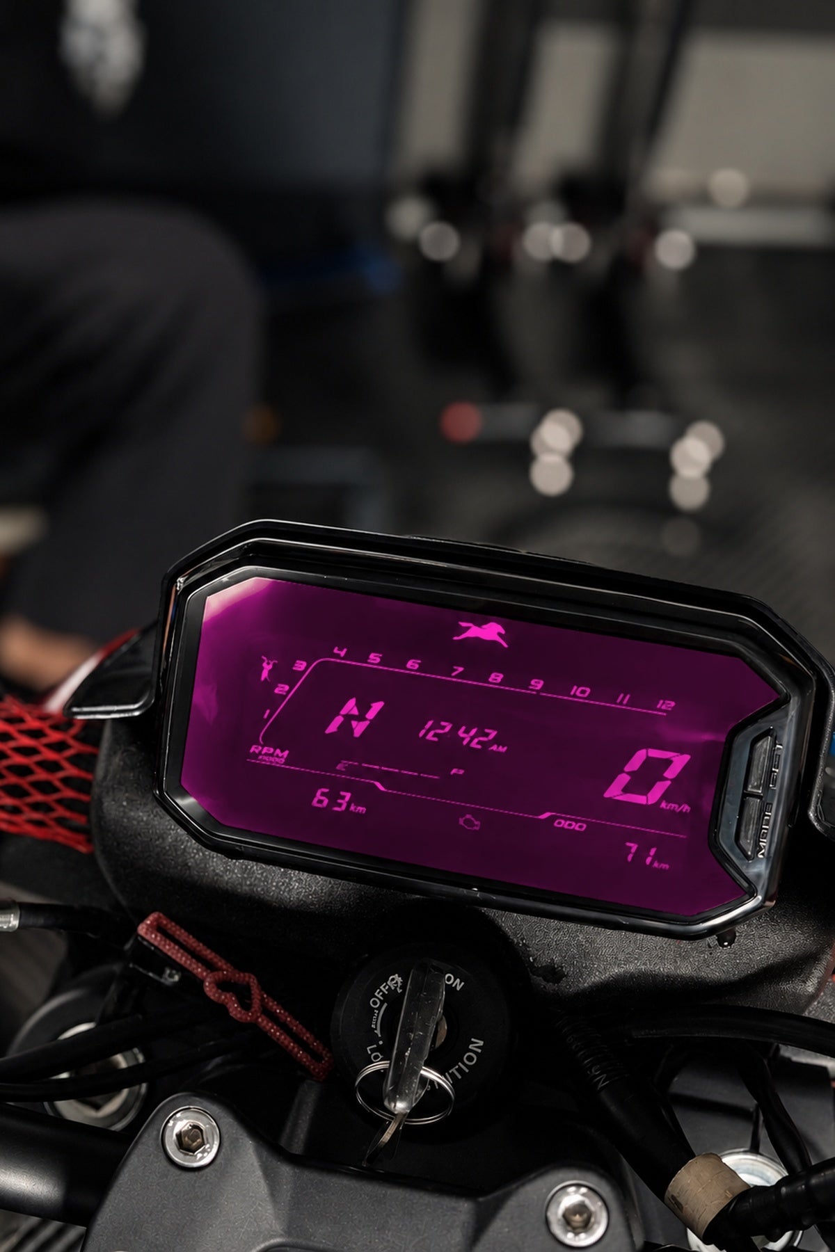 TVS Raider 125 için Gösterge Renklendirme Hazır Kesim Şeffaf Renkli Film Sticker