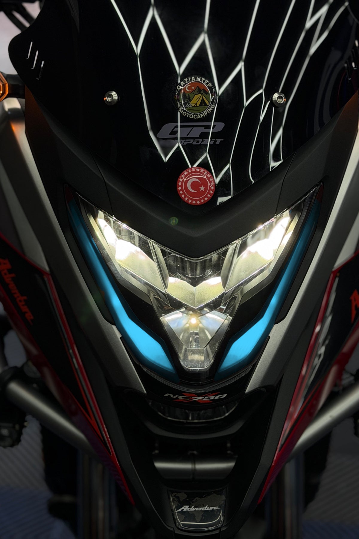 Honda NCX 750 için Far Renklendirme Far Tasarım Film Sticker