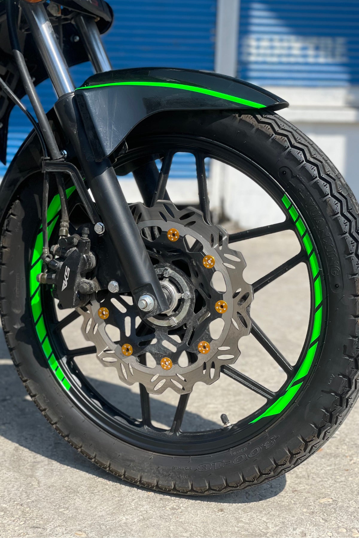 Motor Jantı için Neon Yeşil Dekoratif Jant Şeridi Seti ( 8 Parça Jant Şeridi)