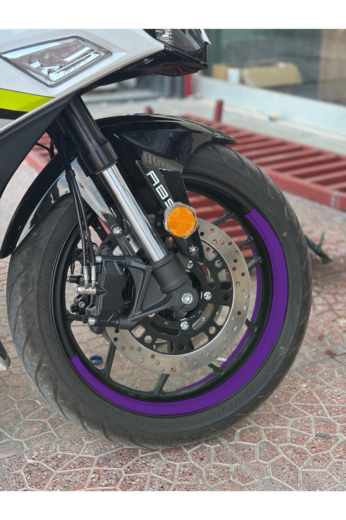 17 Inch Jantlara Uyumlu 4 Parça Yarım Jant Şeridi Sticker Seti (1 Motora Tam Yeter)