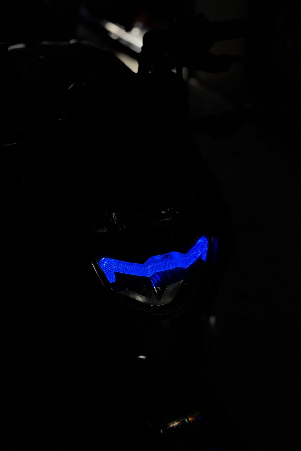TVS Apache RTR 200 için Far Tasarım Folyosu Sticker