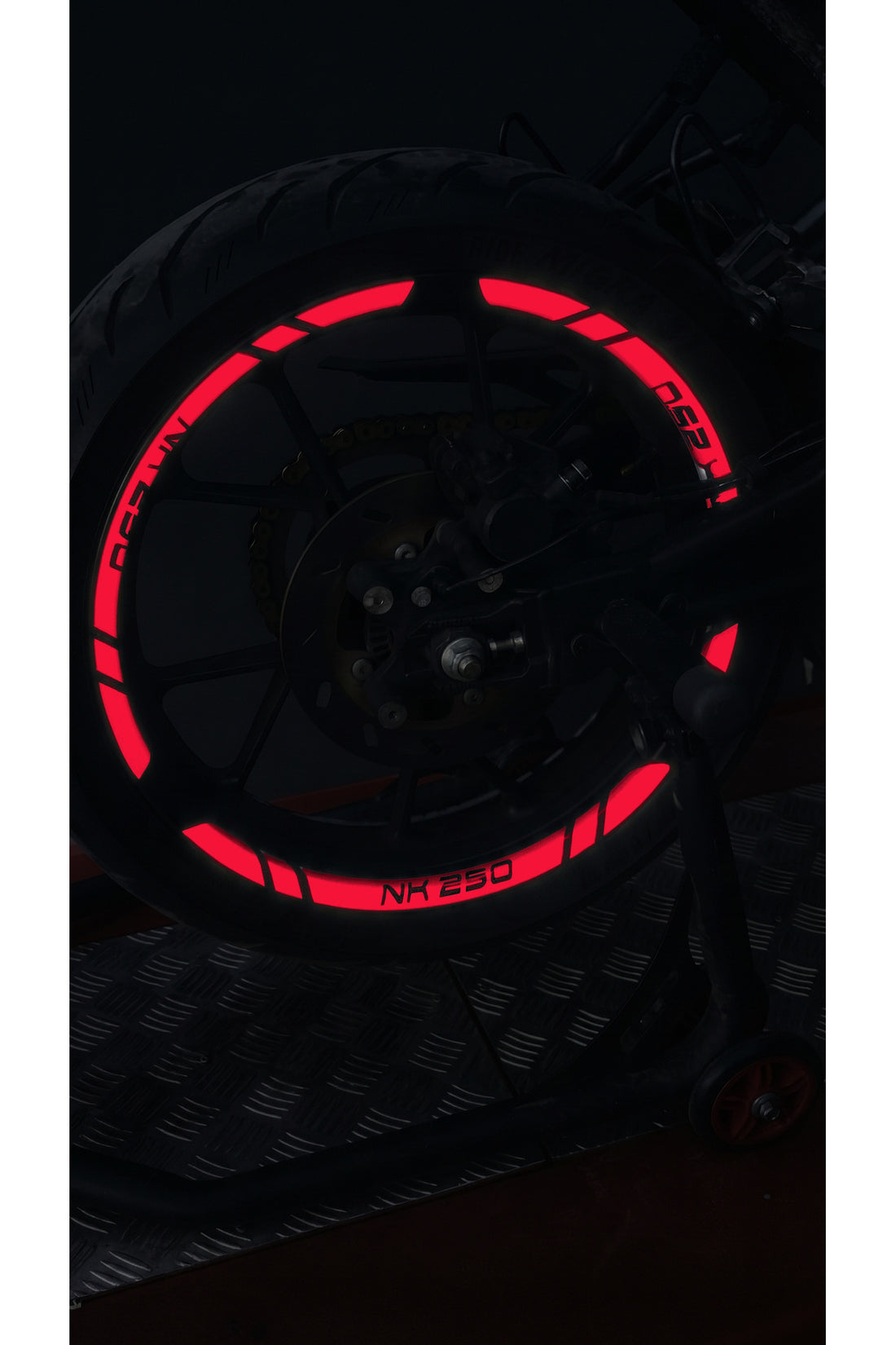 CFMOTO NK250 için NK250 Yazılı Reflektörlü 12 Parça Jant Şeridi