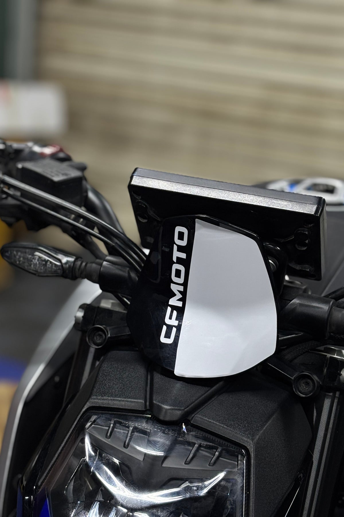 CFMOTO NK250 için Ön Siperlik Detay Sticker