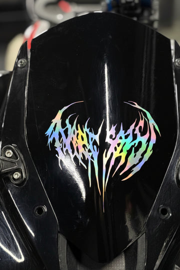 Motosiklet Ön Cam ve Kaska Uyumlu Gotik Tribal Sticker