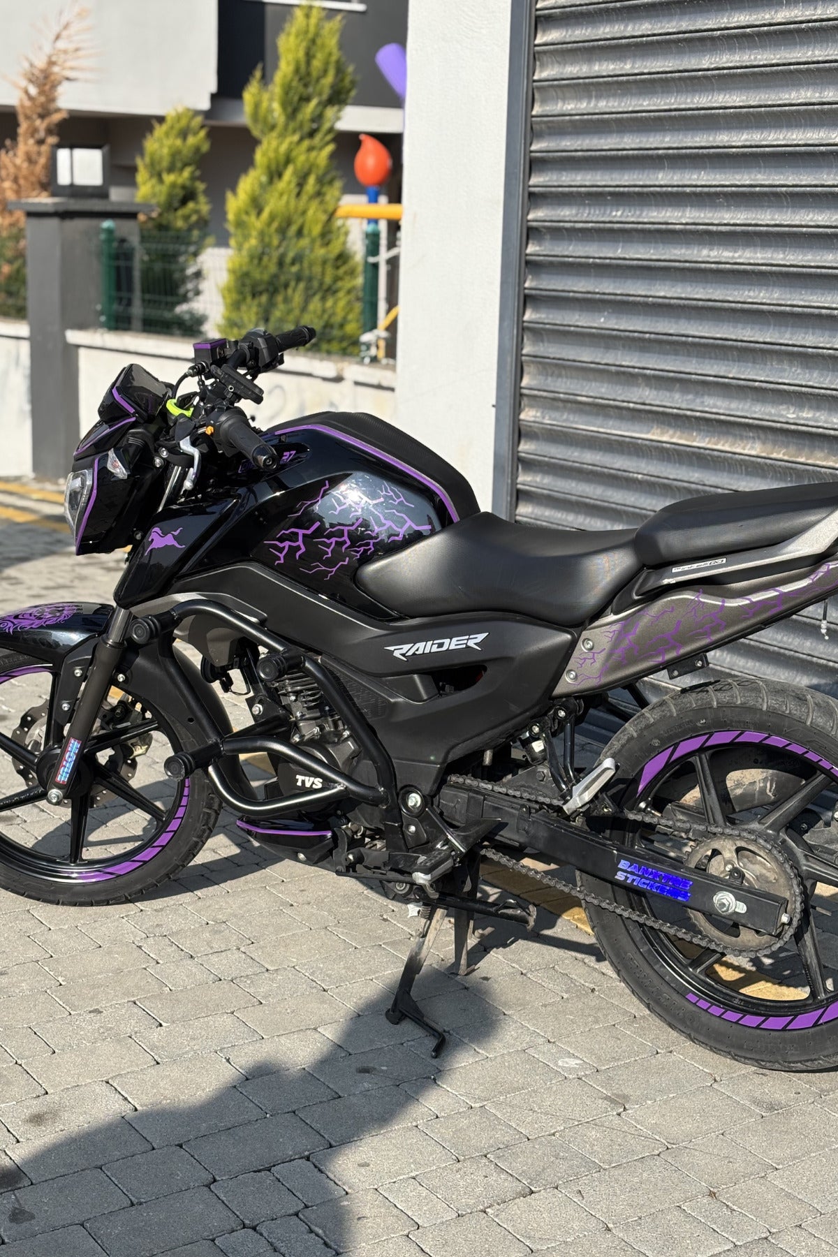 TVS Raider 125 için Orafol Mor Renk Komple Sticker Seti (49 Parça)