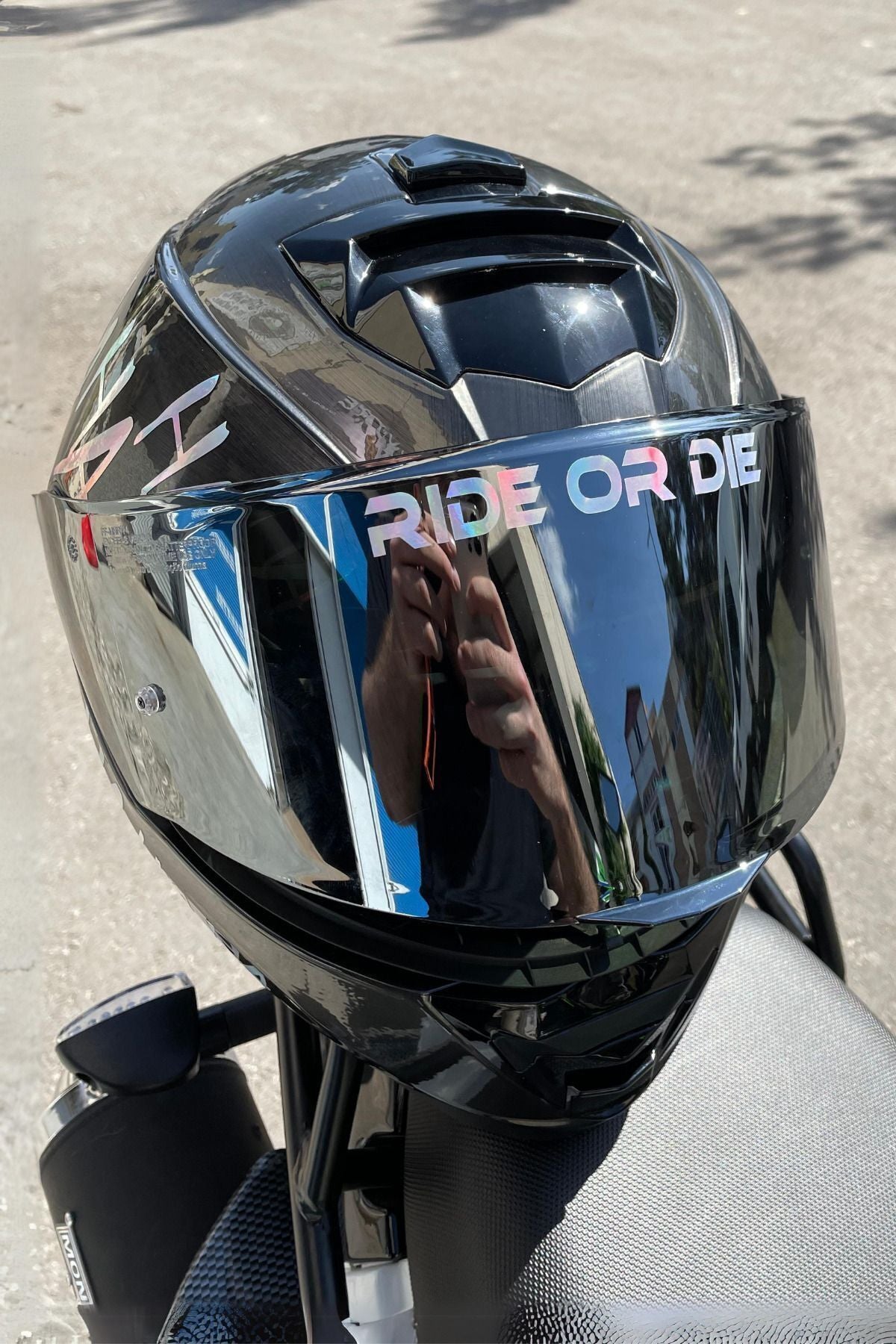 Dekoratif Hologramlı Ride Or Die Sticker Kask-Vizör için Etiket (1 Adet)