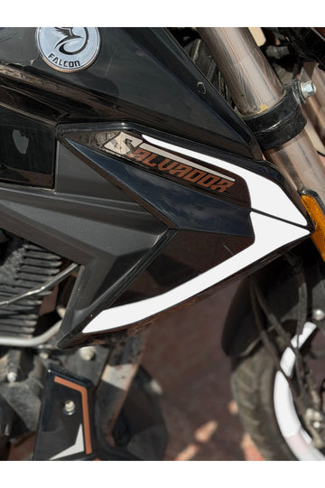 Falcon Salvador S188 Motosiklet için Ön Yan Panel Orijinal Renk Değişim Stickerları ( 4 Parça)