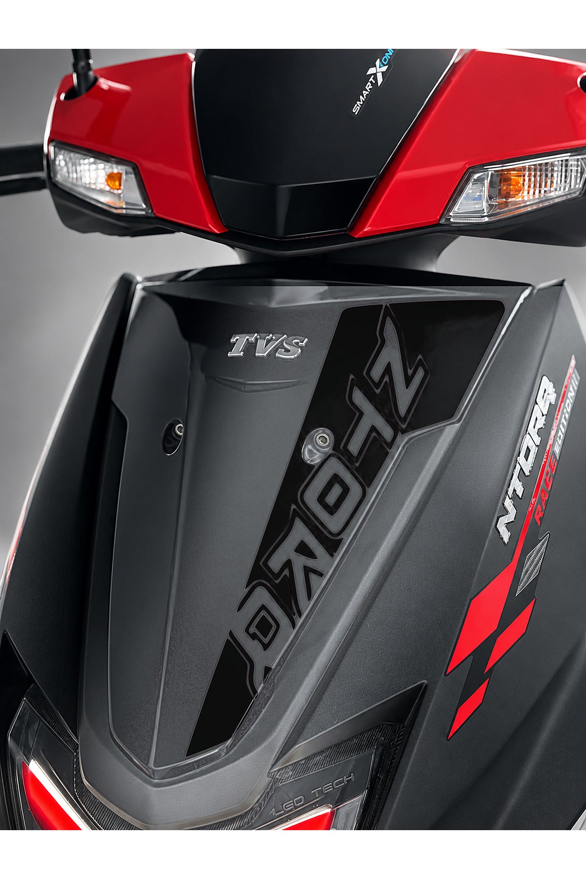 TVS Ntorq 125 için Ön Panel için NTORQ Yazılı Parça Detay Dekor Sticker