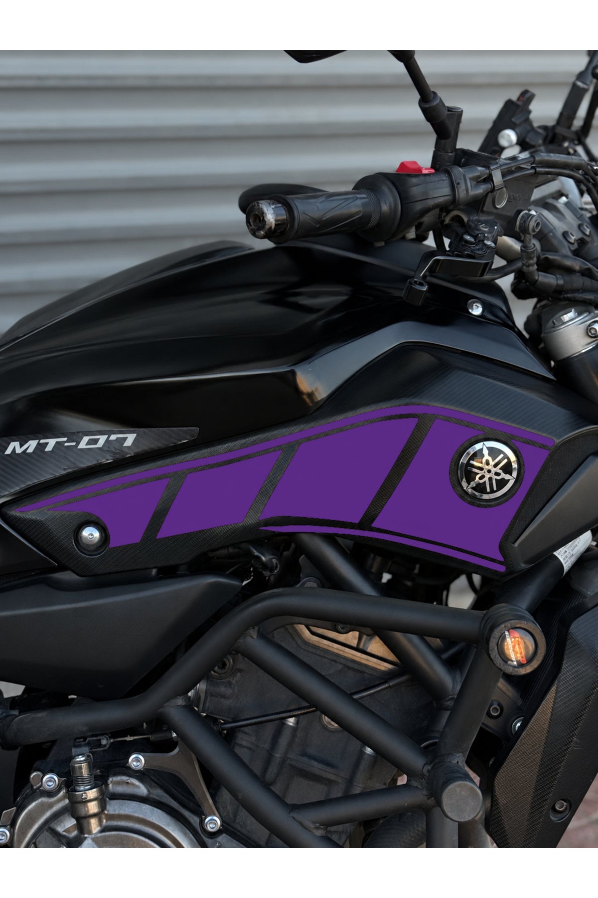 Yamaha MT-07 İÇİN Yan Plastik Panellere Uyumlu Grenaj Sticker (Sağ ve Sol) (2014-2017 Yılları Arası)