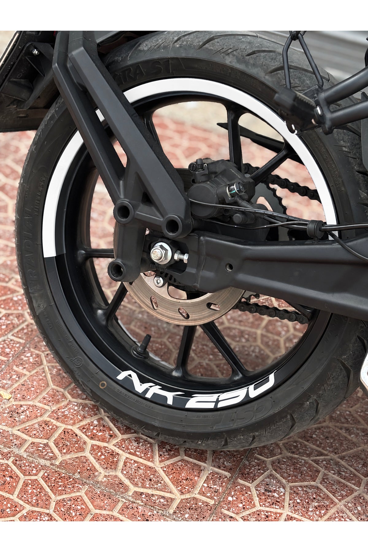 CFMOTO NK250 için Yarım Jant+ NK250 Yazıları Jant Şeridi Sticker Seti (Ön-Arka Yeterli)